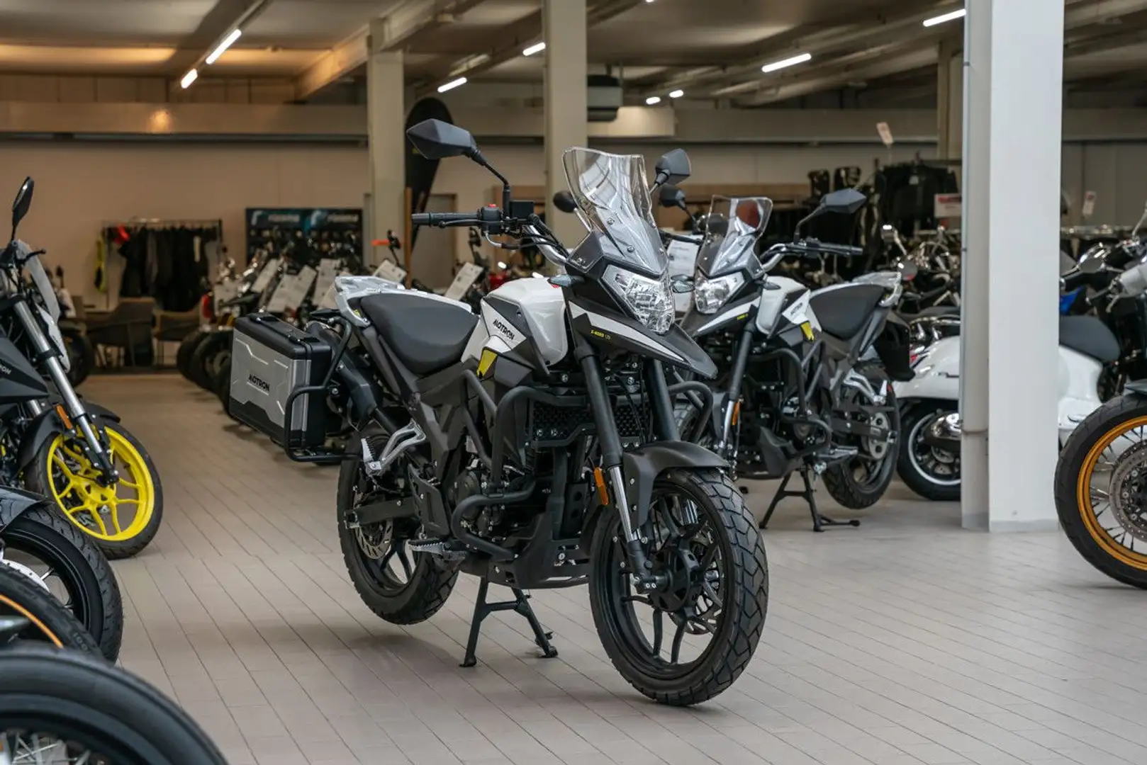 Motron X-Nord 125 sofort lieferbar, Lieferservice Білий - 2
