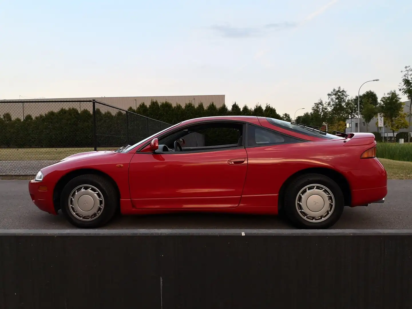 Mitsubishi Eclipse 2Ga in Concoursstaat Rouge - 1