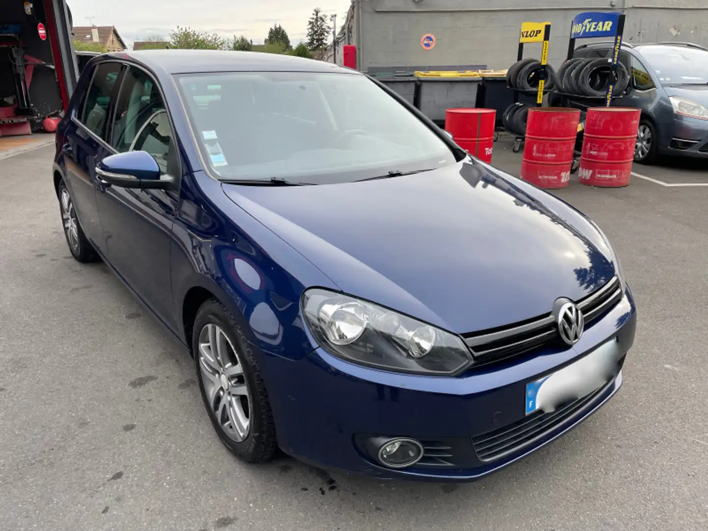 Volkswagen Golf 1.6 TDI 105CH BLUEMOTION FAP CONFORTLINE 5P - 2