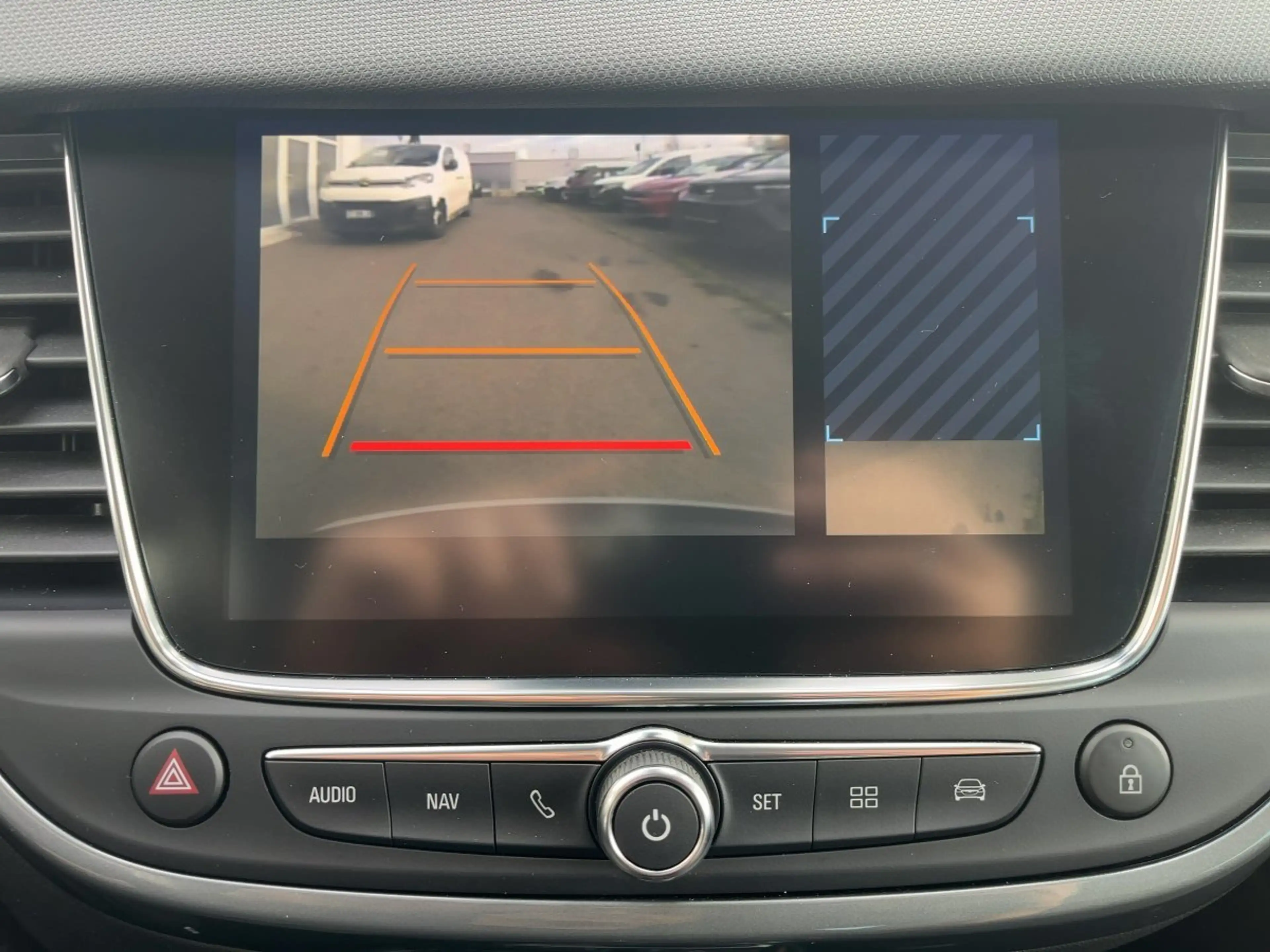 Opel Crossland AT6 Elegance LED/180°Kam/Navi/2xKlima — photo 15