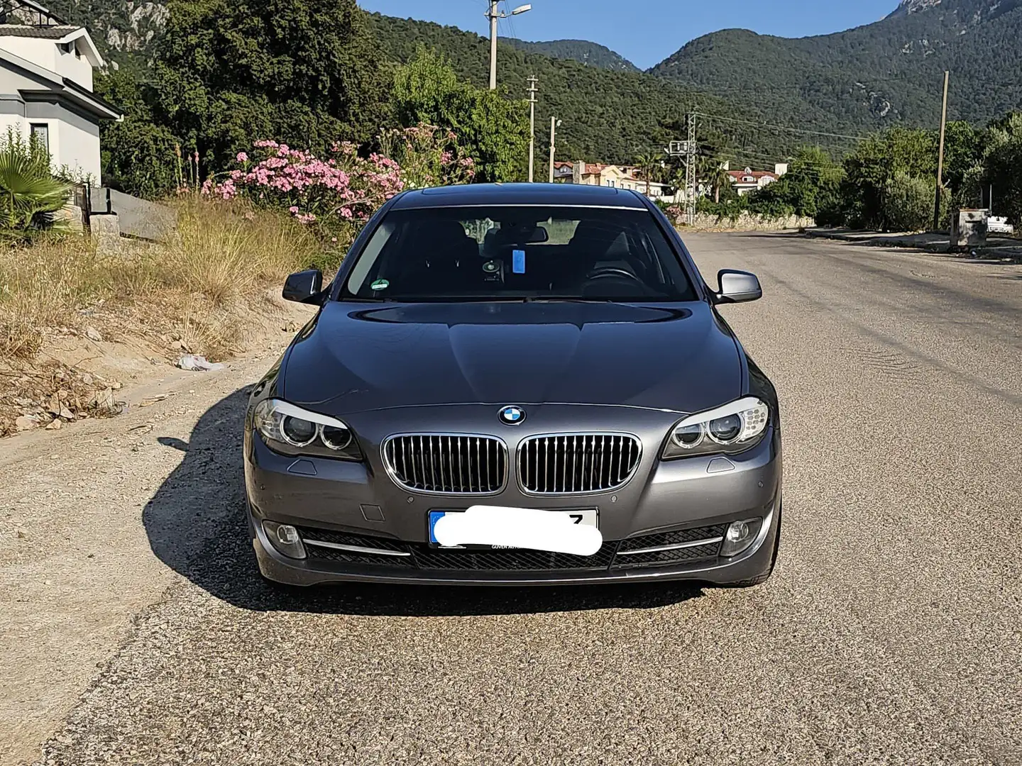 BMW 525 525d Sport-Aut. Gris - 1