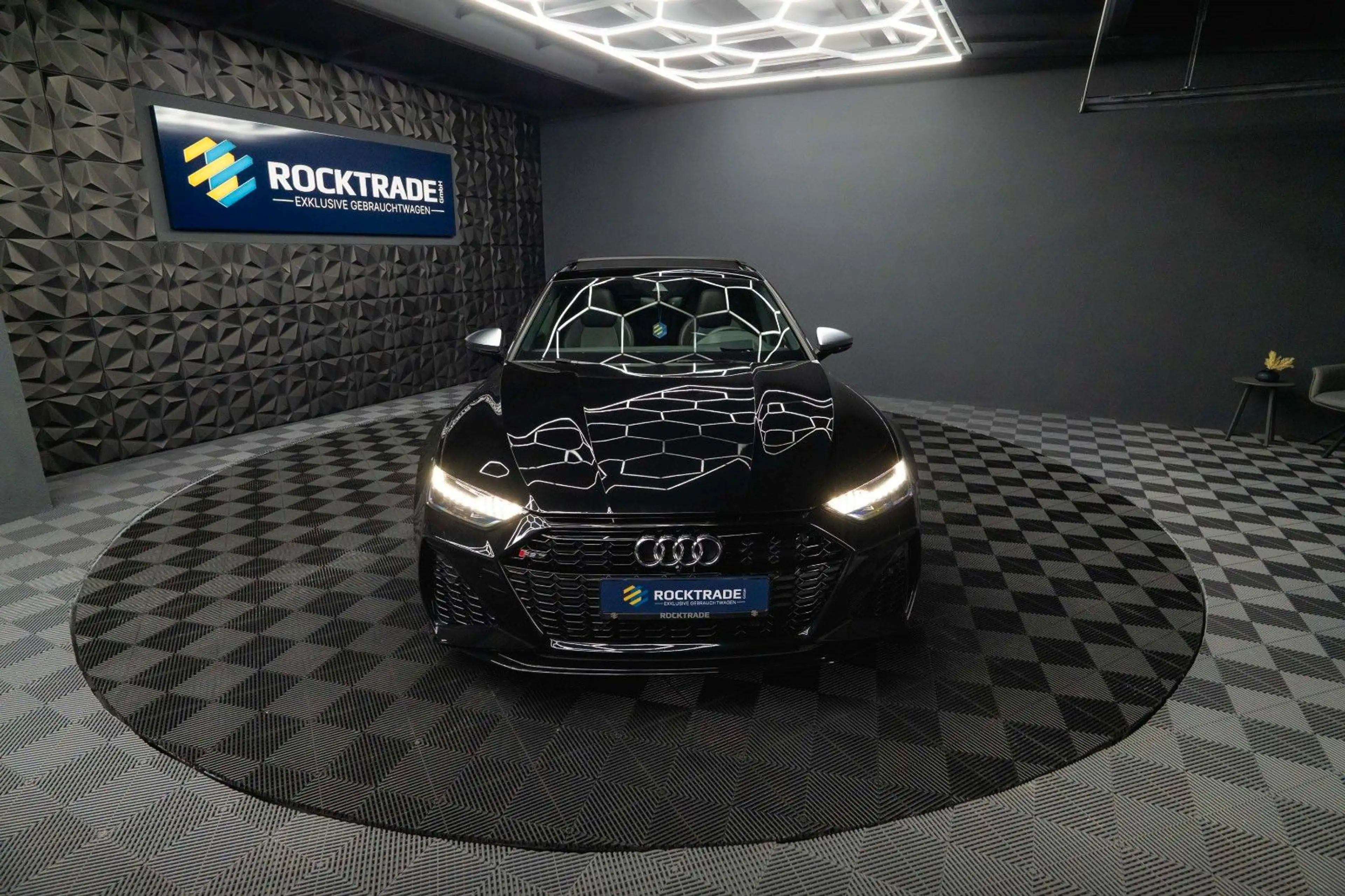 Audi RS7 4.0 TFSI quattro | SKY Lounge | Pano | LASER — photo 13