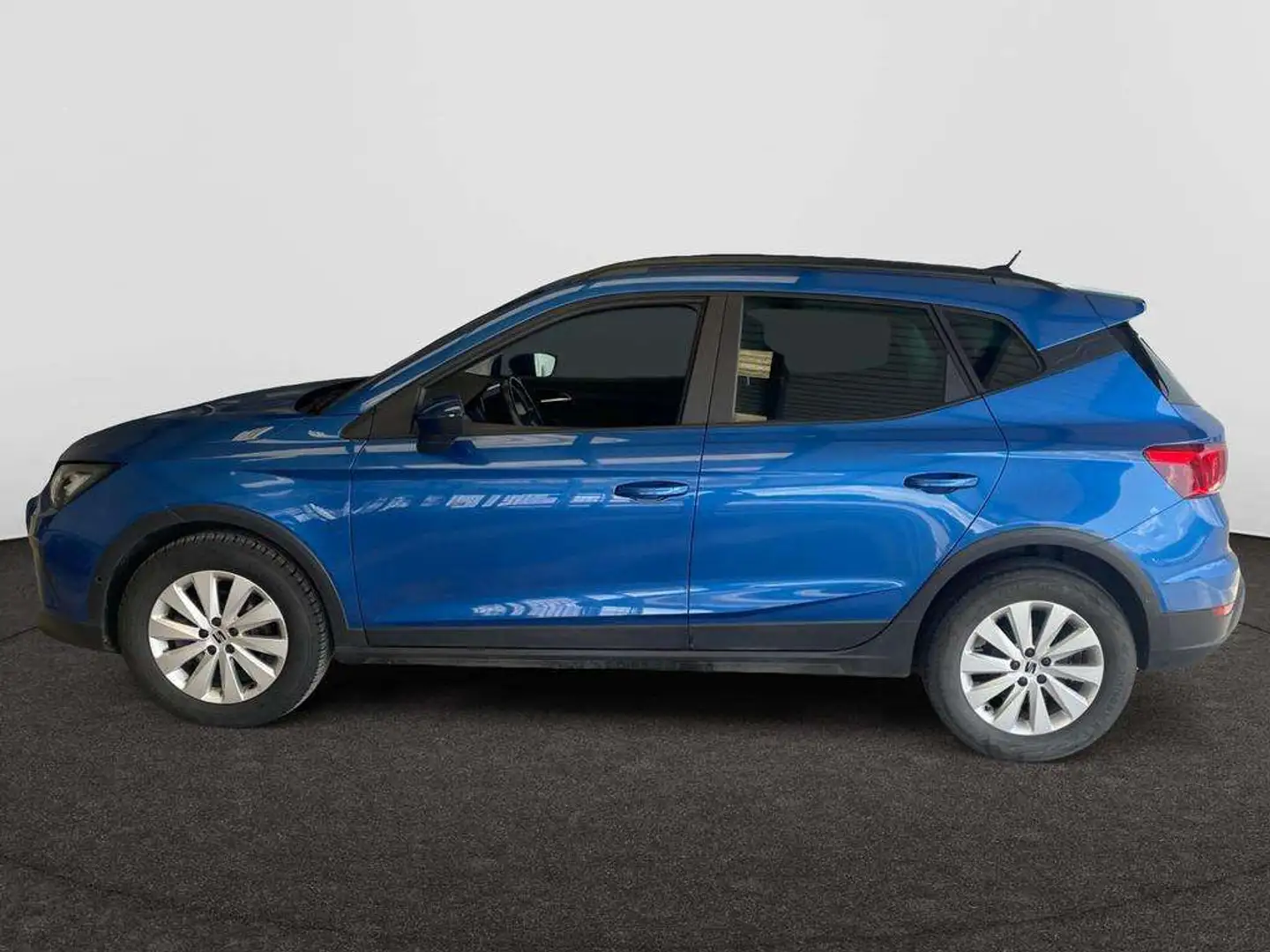 SEAT Arona Move 1.0 TSI 95CV Bleu - 2