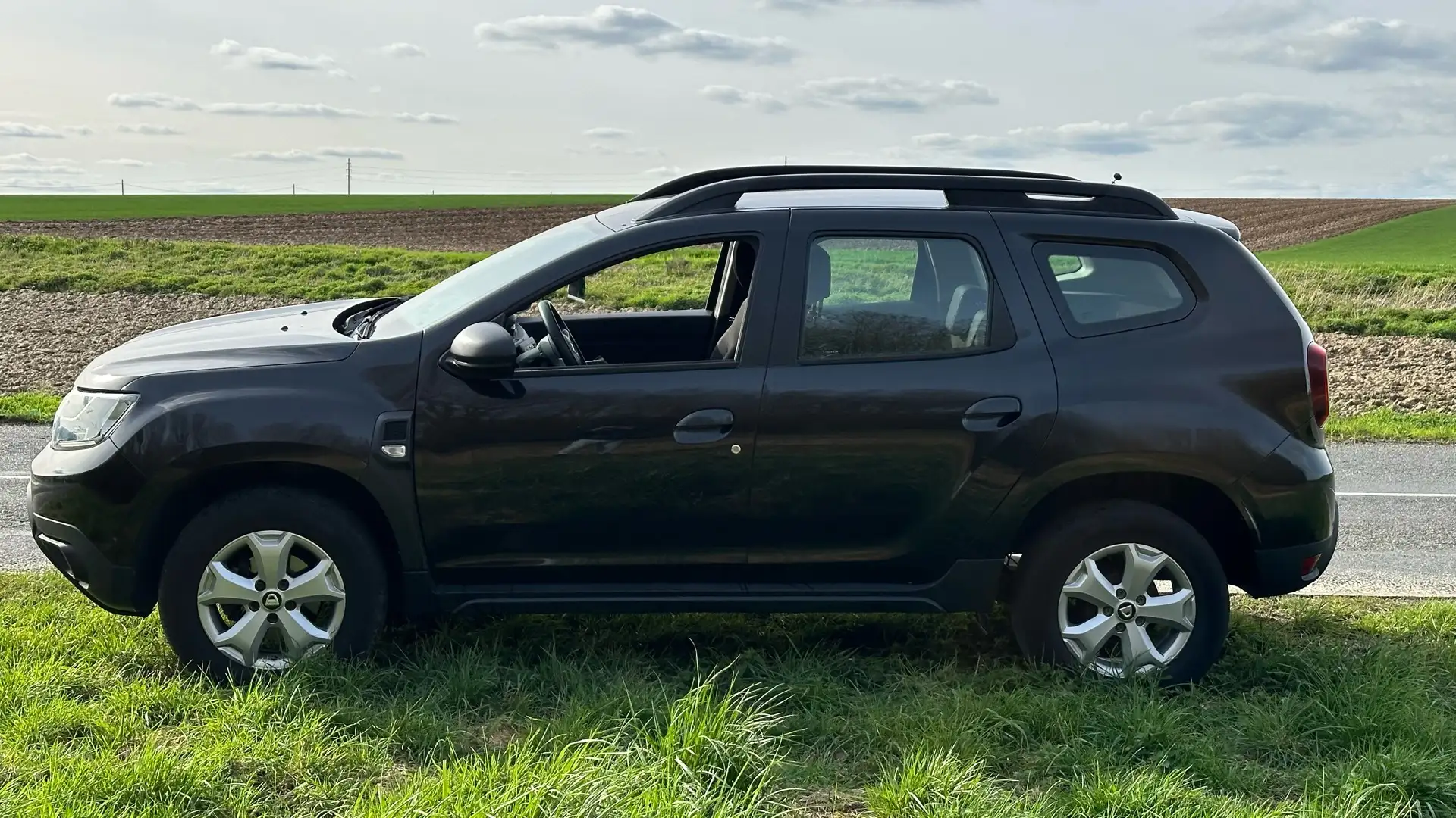 Dacia Duster dCi 110 EDC 4x2 Confort Noir - 1