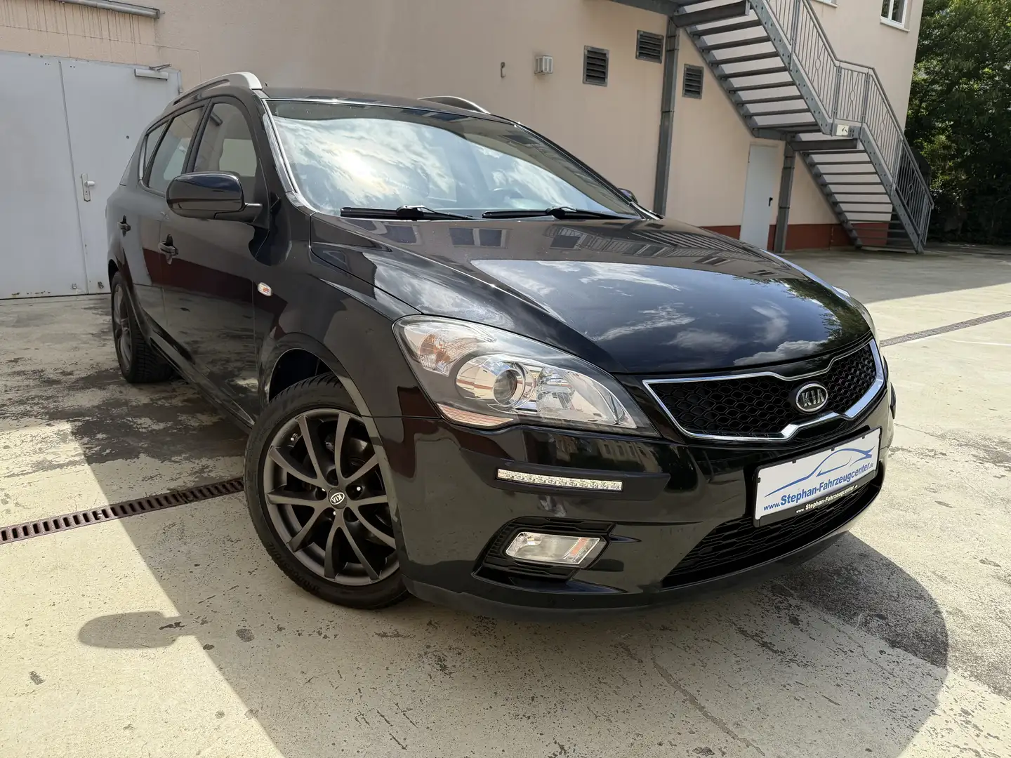 Kia Ceed SW / cee'd SW Edition 7 mit Klima/ABS/ESP/ZV/EFH/MFL/Alus/Met./ Czarny - 1