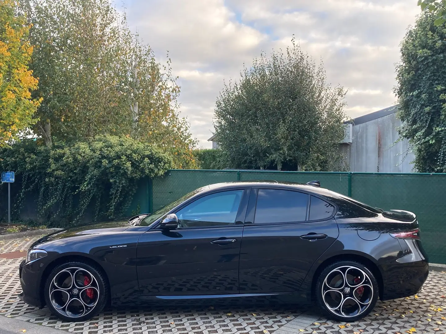 Alfa Romeo Giulia 2.0 Turbo 16V AT8-Q4 Veloce Full - 2024 - 5.000 Km Noir - 2