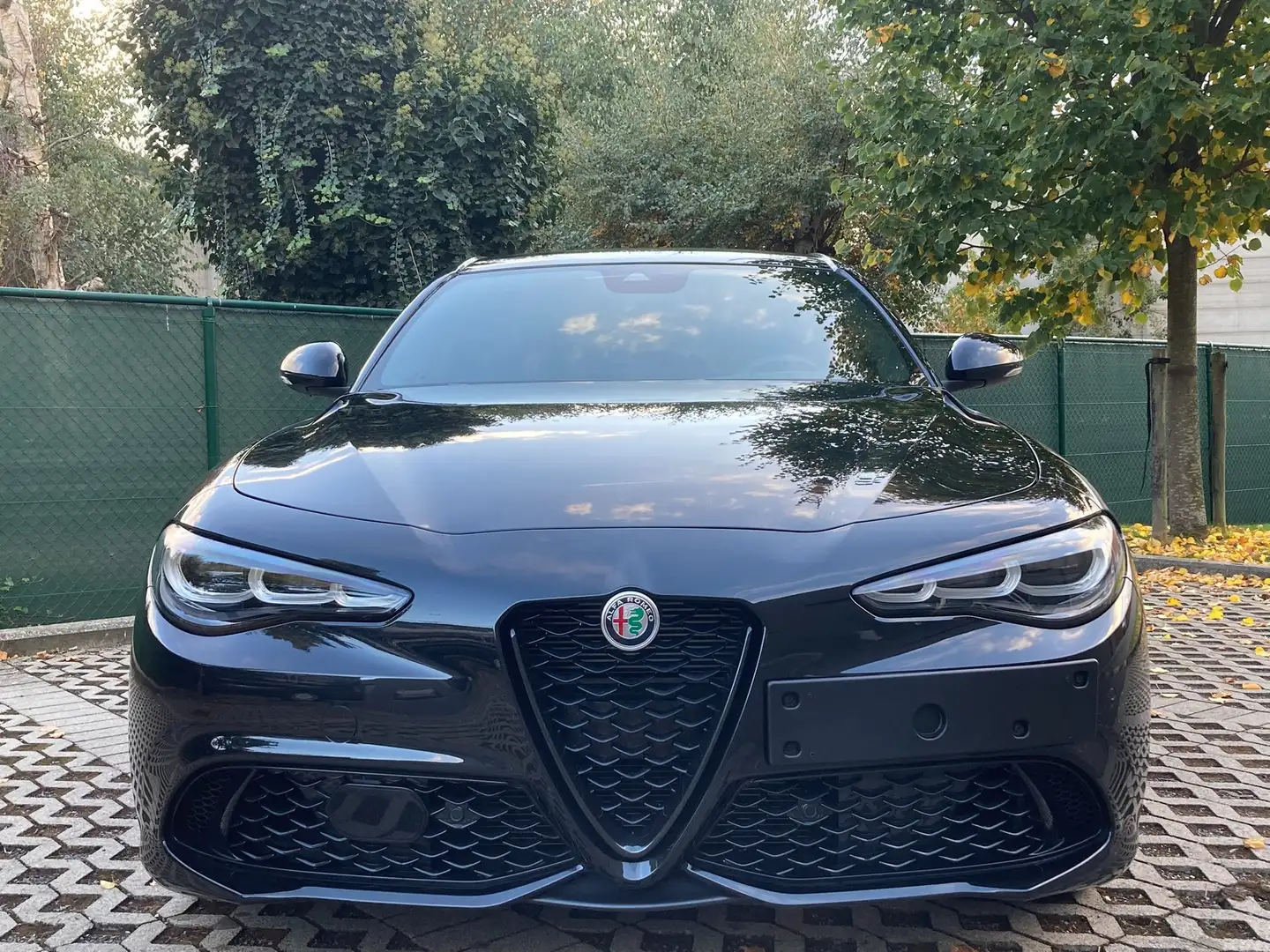 Alfa Romeo Giulia 2.0 Turbo 16V AT8-Q4 Veloce Full - 2024 - 5.000 Km Noir - 1