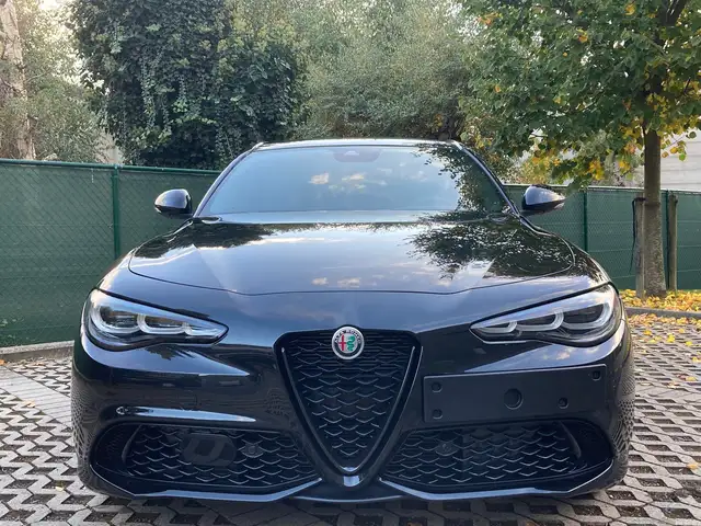 Alfa Romeo Giulia 2.0 Turbo 16V AT8-Q4 Veloce Full - 2024 - 10000 Km