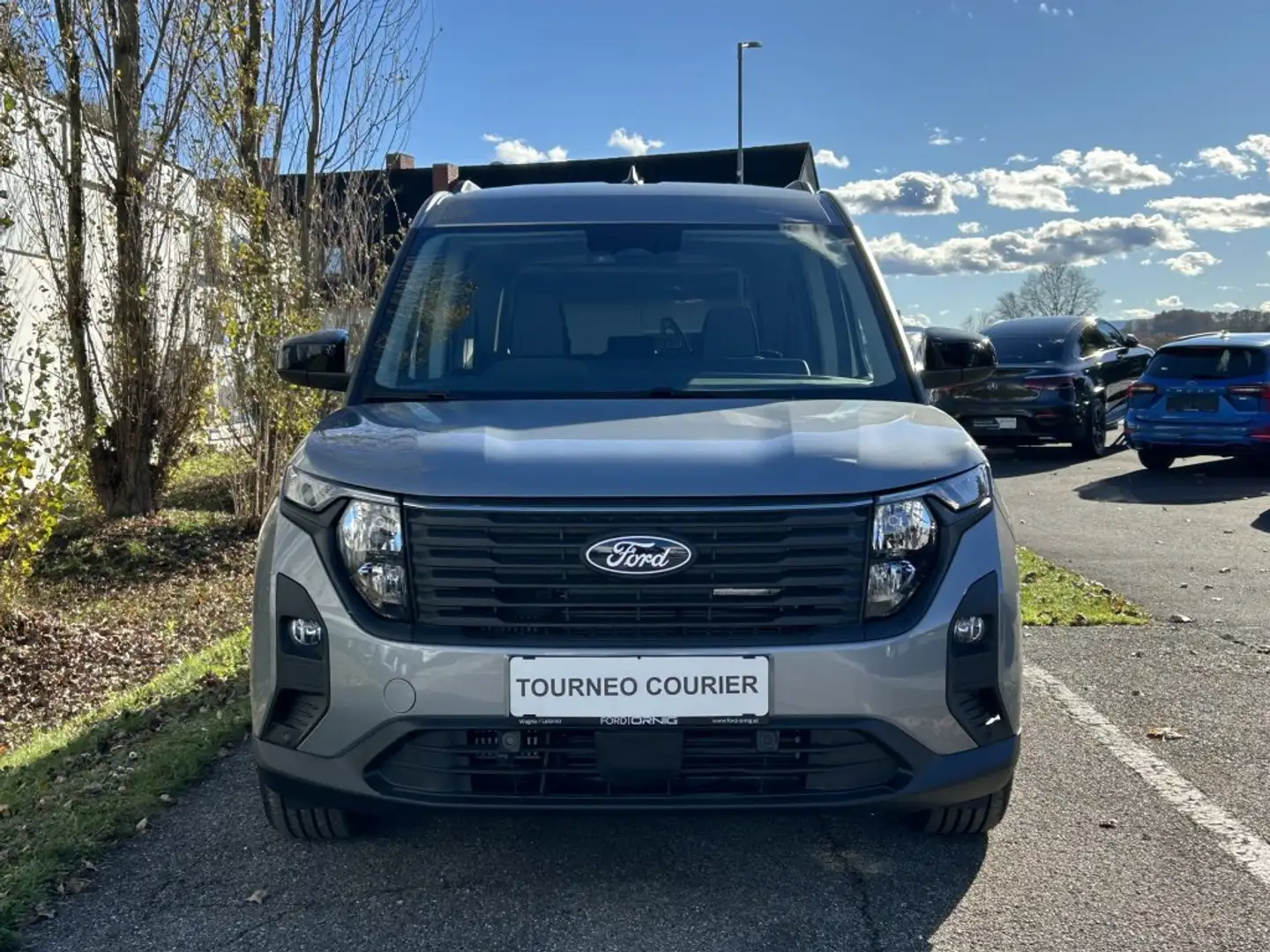 Ford E-Transit Tourneo Courier Titanium 1.0EcoBoost 125PS A7 Argent - 2