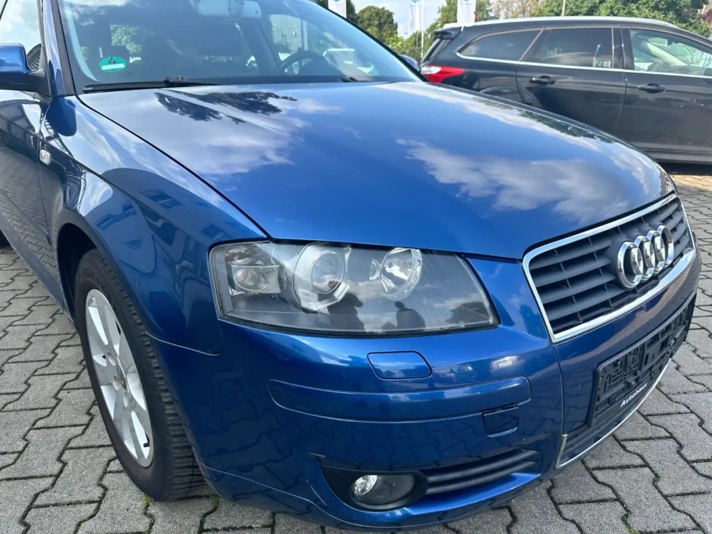 Audi A3 2.0 FSI Ambiente * TÜV Neu * Klimaautomatik Azul - 1