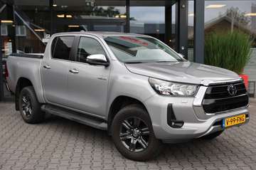 2.4 D-4D DUBBEL CABIN PROFESSIONAL A/T 2 ZITS 4WD