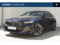 BMW i5 eDrive40 M Sport / Panoramadak / Trekhaak / Adapti Schwarz - thumbnail 1