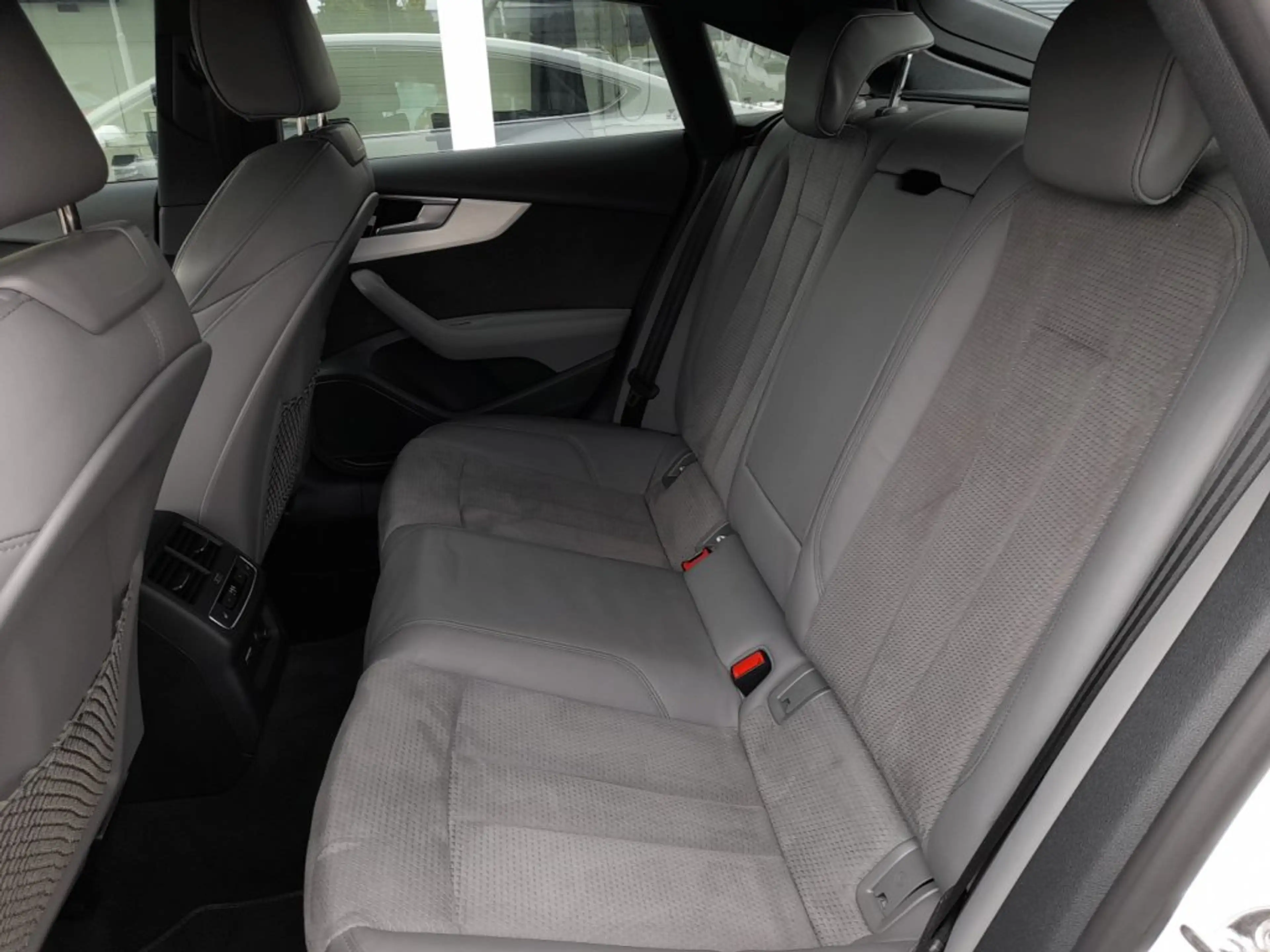 Audi S5 SB 3,0 TDI Quattro S-tr *MATRIX LED / NAVI / VIRTUELL / KAMERA / E-KLAPPE / SHZG VO & HI* — photo 13