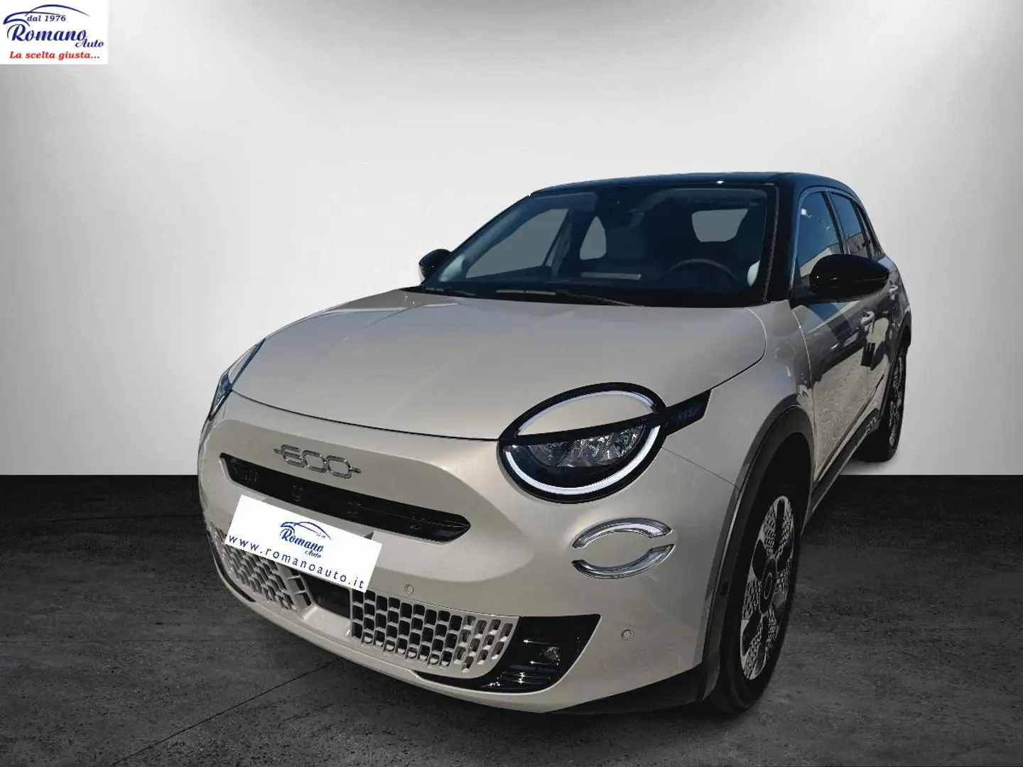 Fiat 600 Hybrid DCT MHEV La Prima Bej - 1