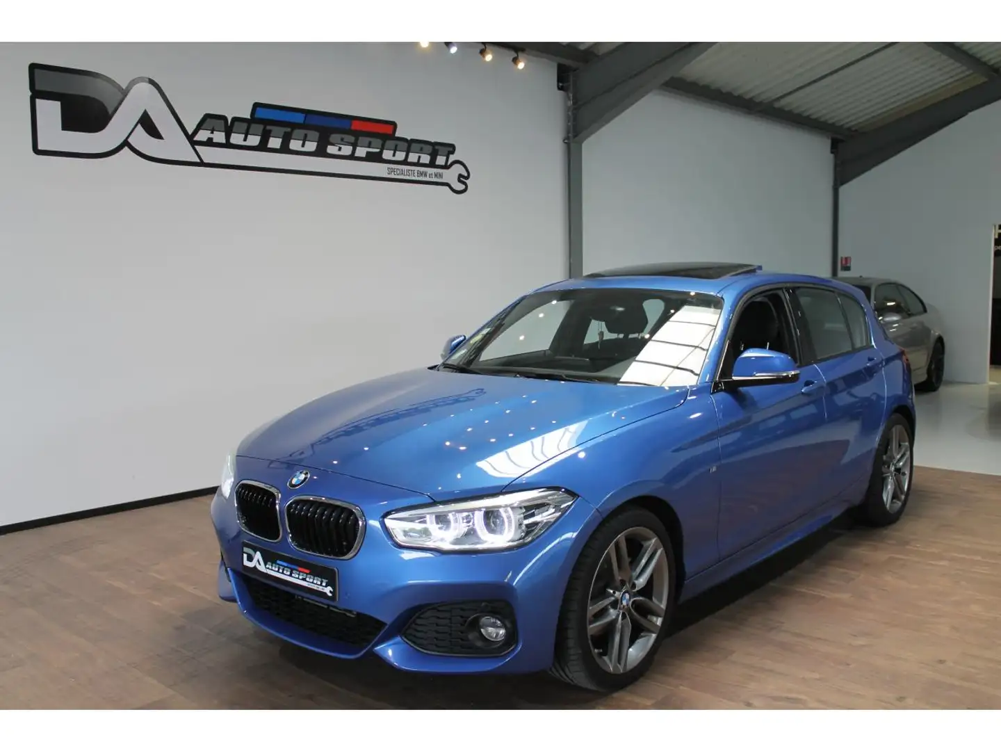 BMW 118 118d  BERLINE F20 LCI M Sport PHASE 2 Bleu - 2