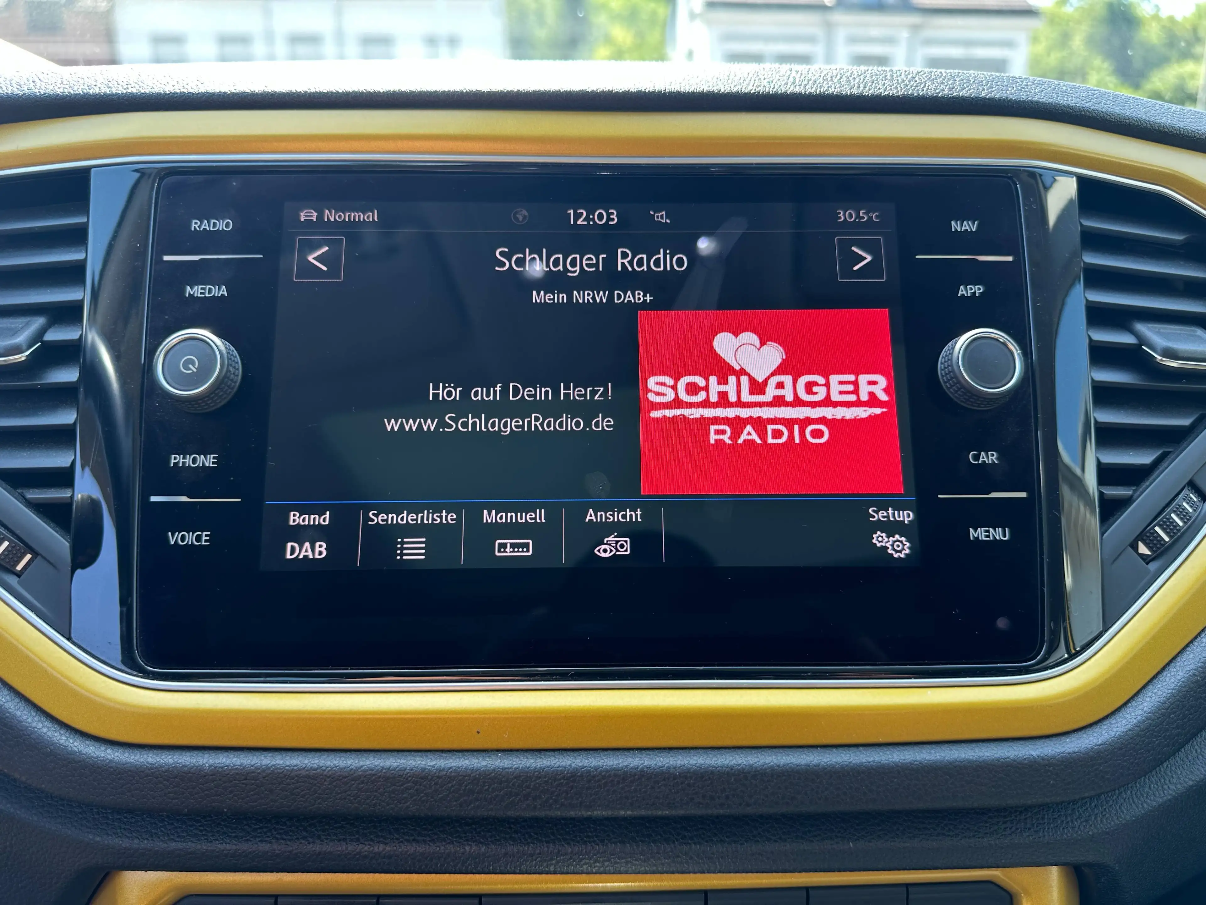 Volkswagen T-Roc 2.0 TDI Aut.4Motion Allrad Style+NAVI+PANORAMADACH+ACC+LED+KLIMATRONIK+PDC+SHZ+TEMPOMAT — photo 12