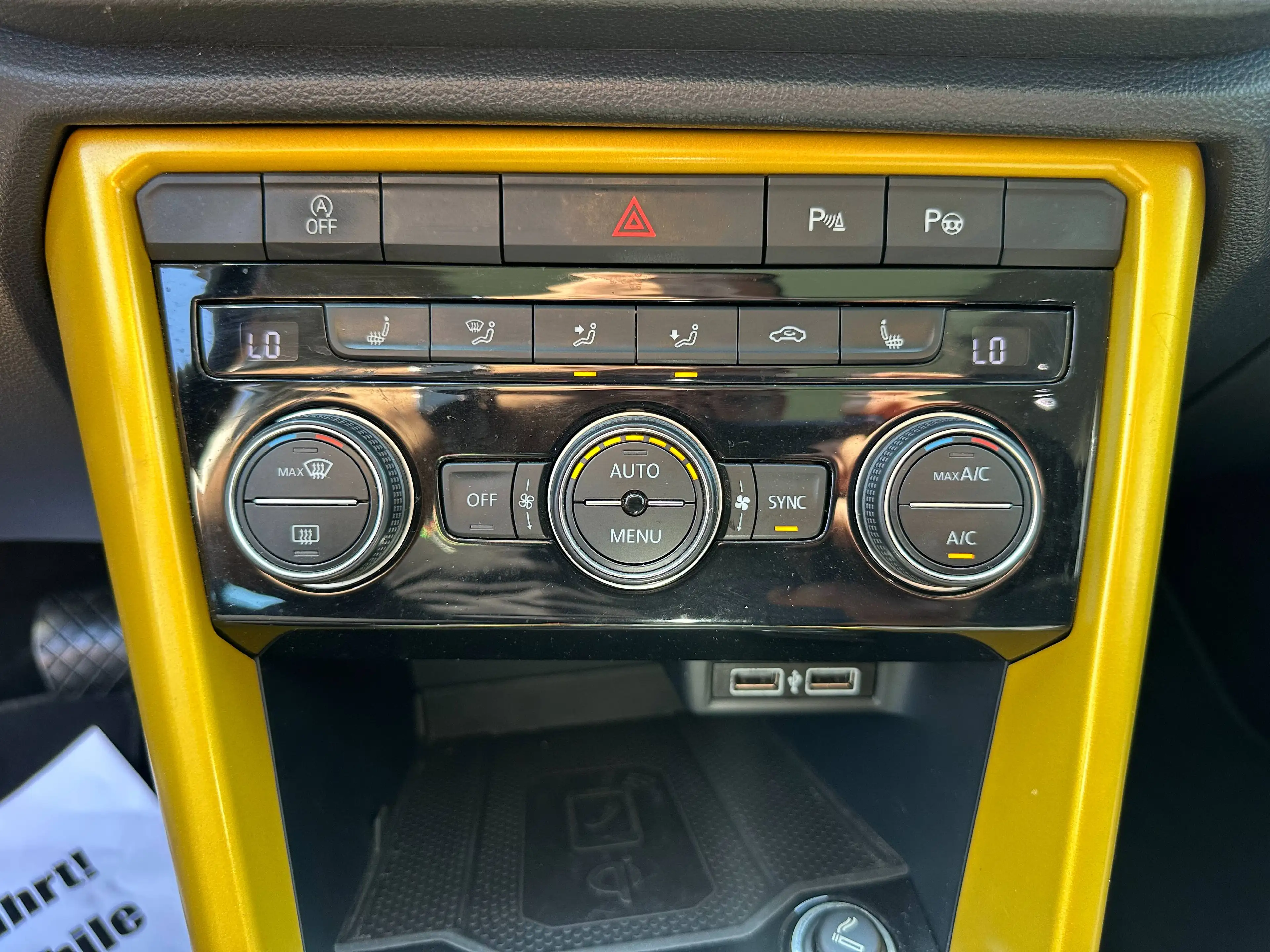 Volkswagen T-Roc 2.0 TDI Aut.4Motion Allrad Style+NAVI+PANORAMADACH+ACC+LED+KLIMATRONIK+PDC+SHZ+TEMPOMAT — photo 13