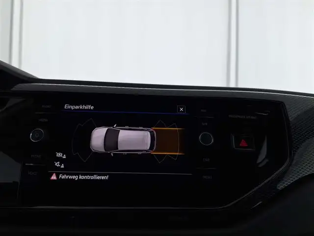 Volkswagen Polo view 12