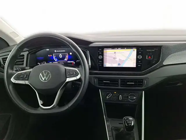 Volkswagen Polo view 9