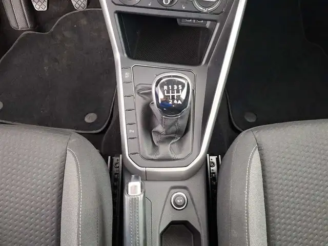 Volkswagen Polo view 14