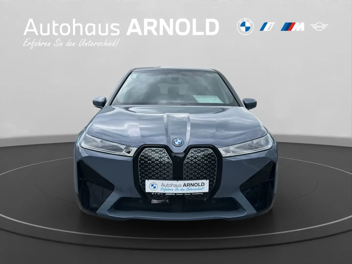 BMW iX xDrive40 Sportpaket Harman Kardon Sitzhzg. AHK Grigio - 2