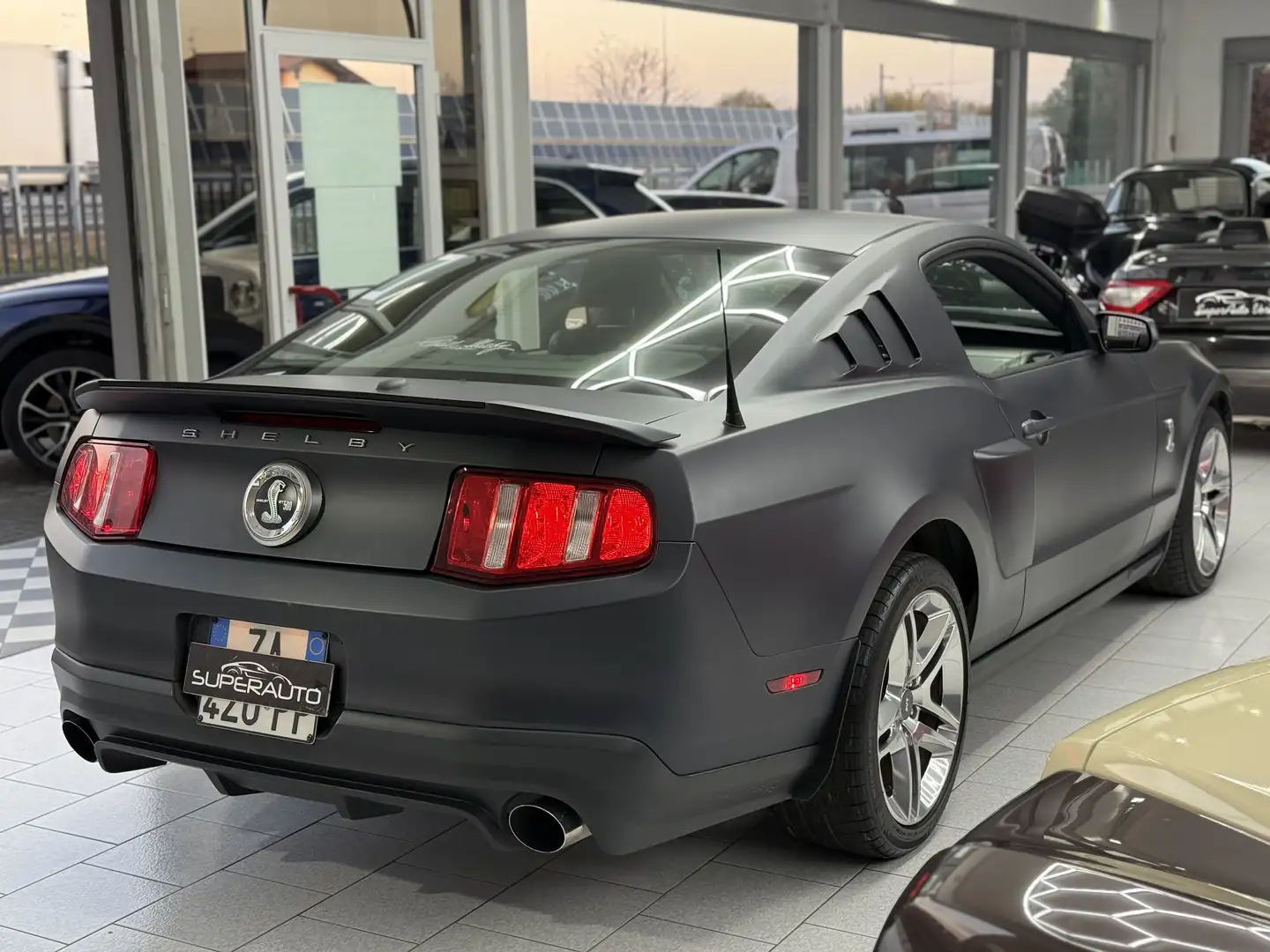 Shelby GT SHELBY GT 500 SVT MANUALE Grau - 2