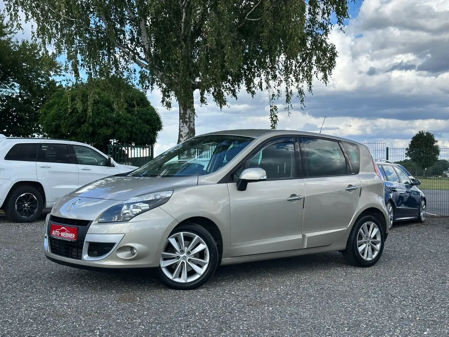 Renault Scenic III Luxe Automatik * Leder * Navi * PDC * Beige - 1