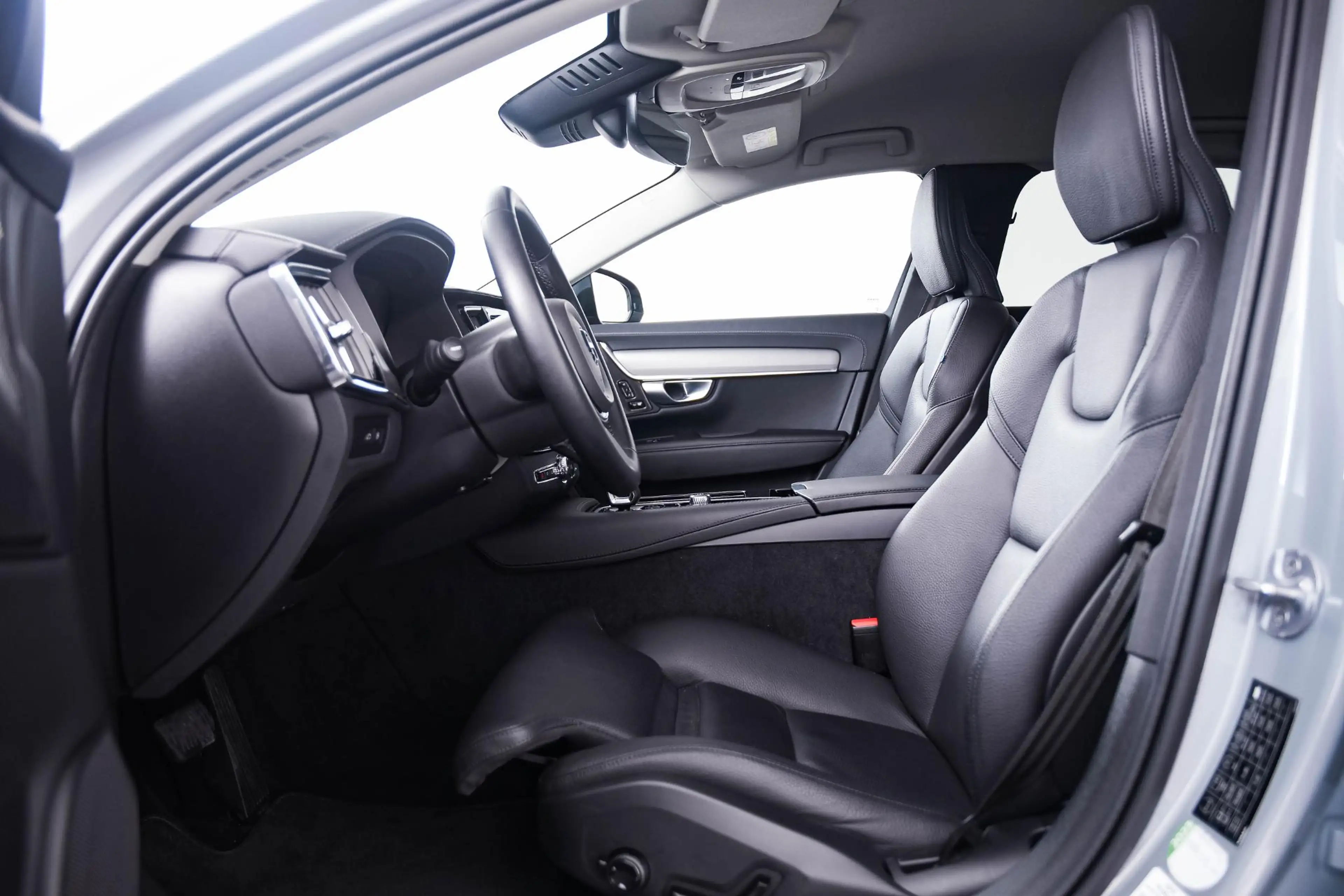 Volvo V90 2.0 T6 Plug-in hybrid AWD Plus Dark Trekhaak - Ada — photo 4