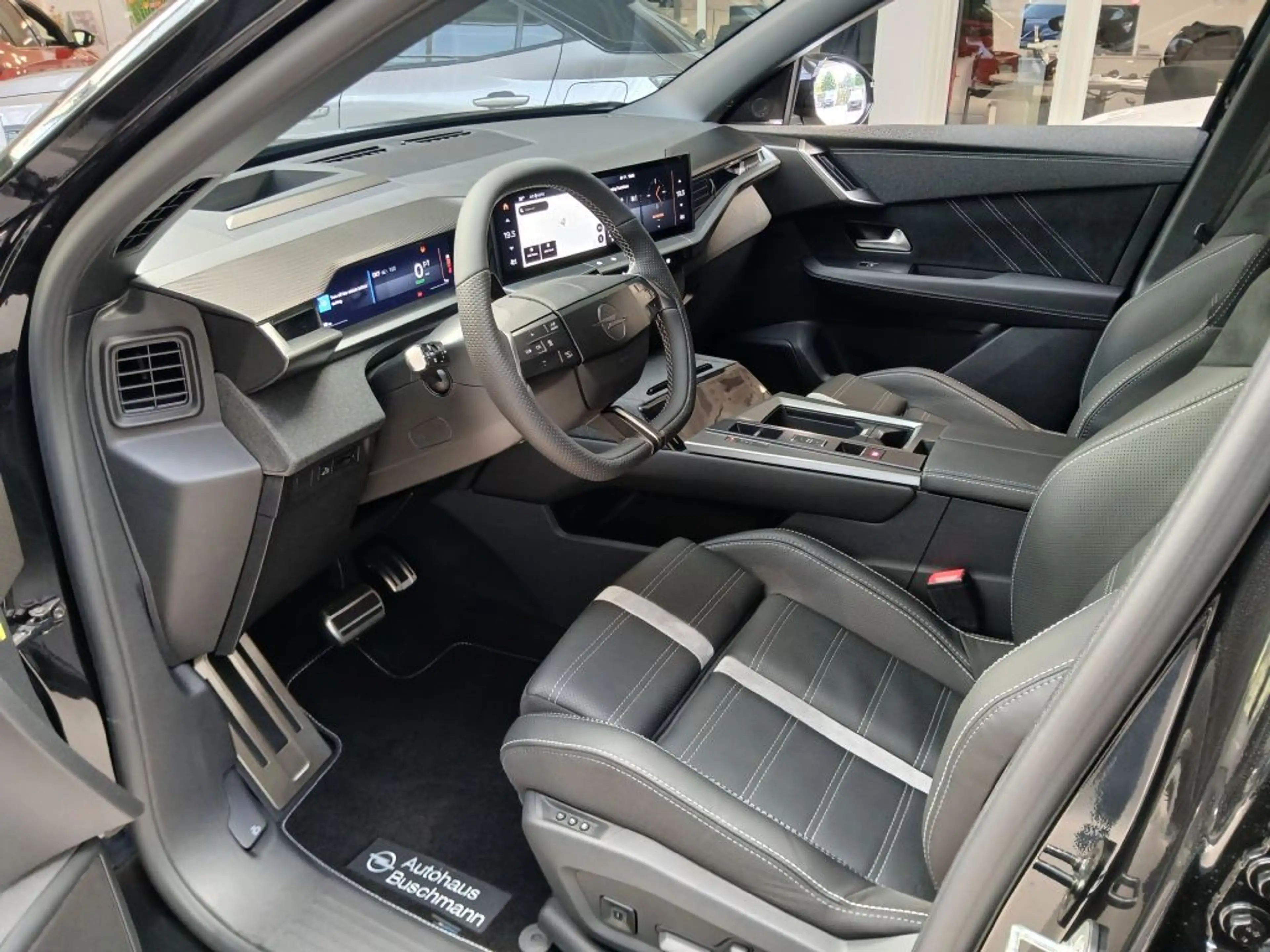 Opel Grandland X Grandland Electric AWD 73kWh Ultimate +PANO+AHK+ — photo 13