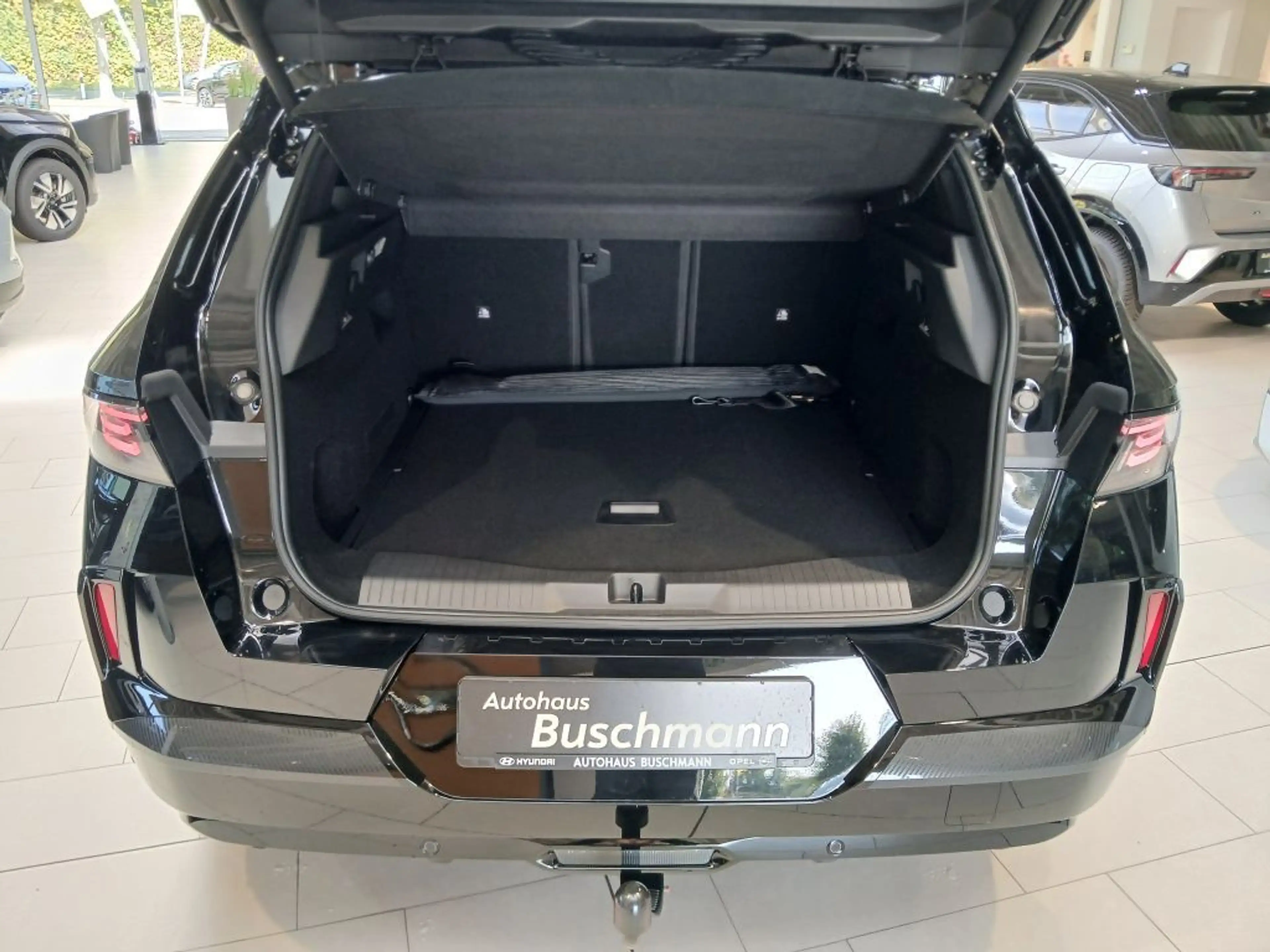 Opel Grandland X Grandland Electric AWD 73kWh Ultimate +PANO+AHK+ — photo 9