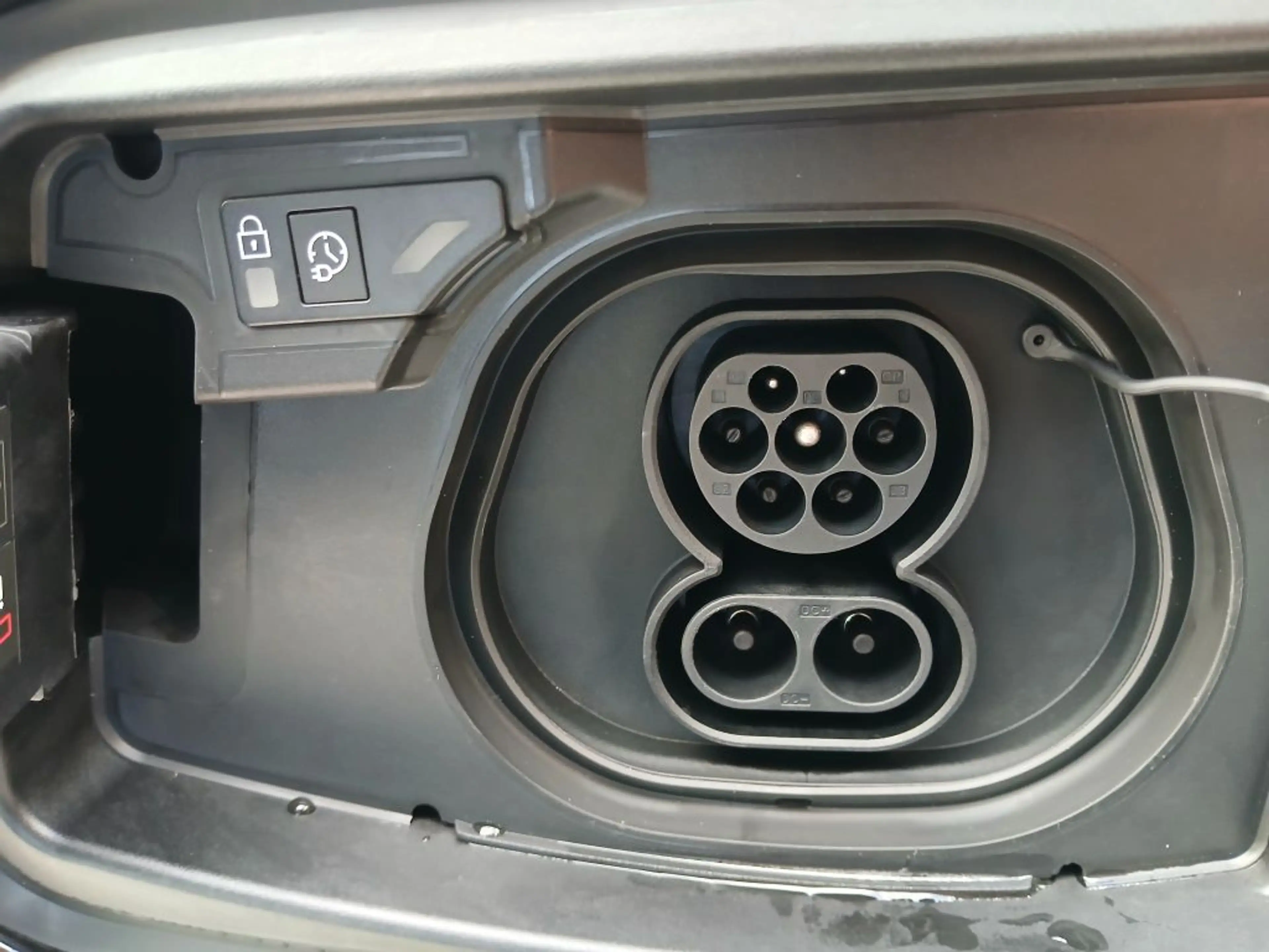 Opel Grandland X Grandland Electric AWD 73kWh Ultimate +PANO+AHK+ — photo 11