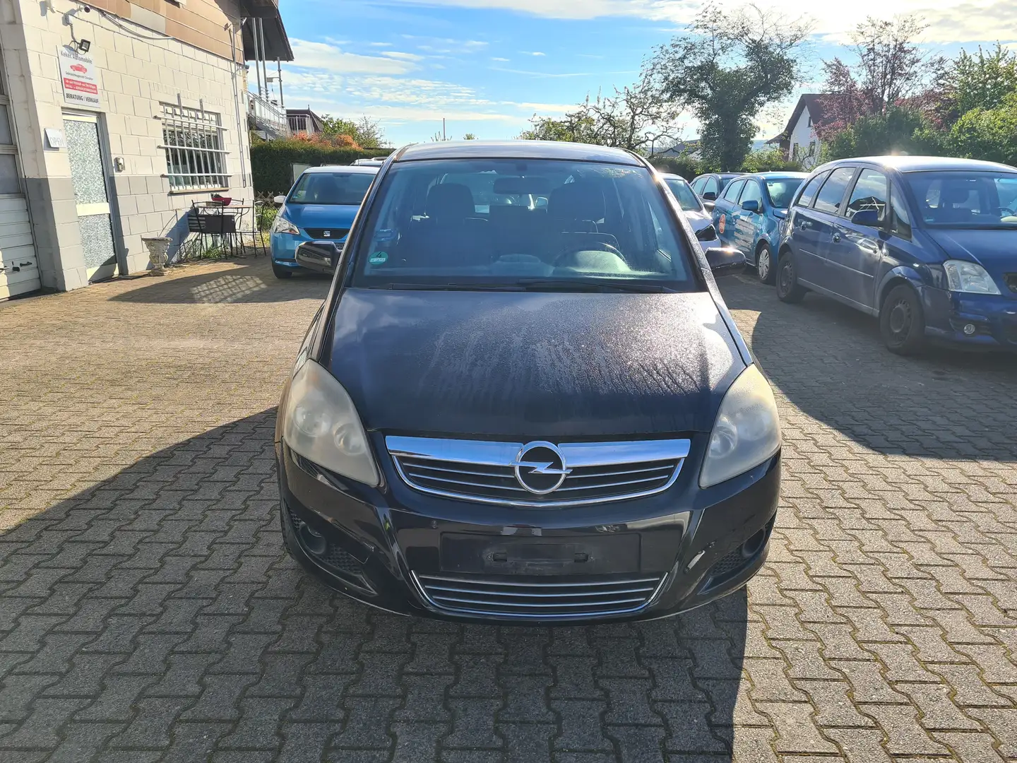 Opel Zafira Sport Siyah - 1