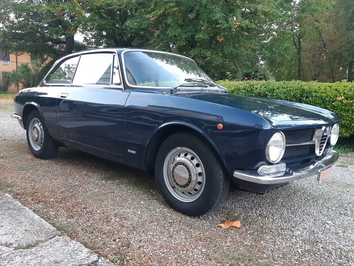 Alfa Romeo GT 1300 Junior Azul - 2