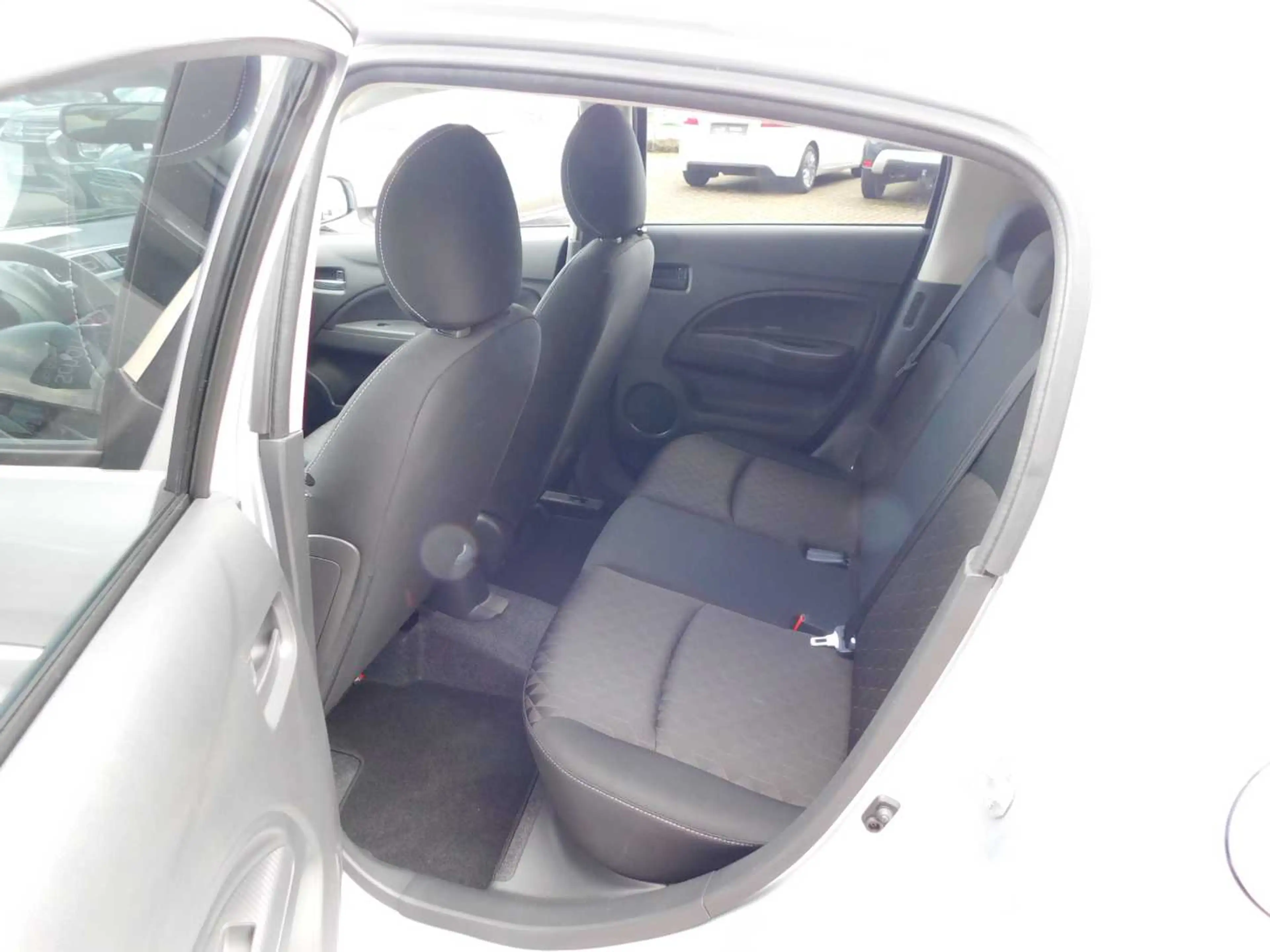 Mitsubishi Space Star Spirit+ 1.2 **AUTOMATIK** — photo 11