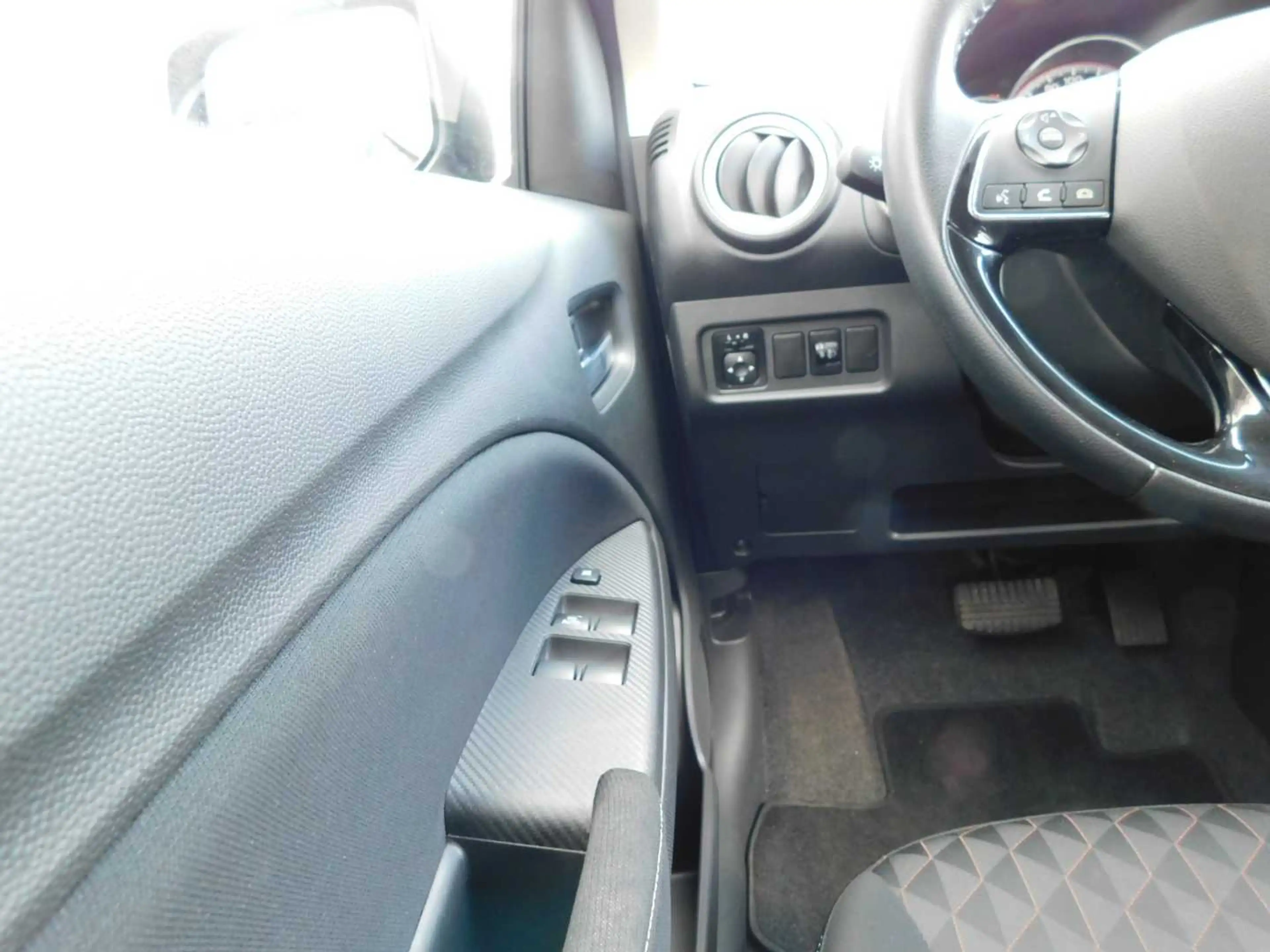 Mitsubishi Space Star Spirit+ 1.2 **AUTOMATIK** — photo 9