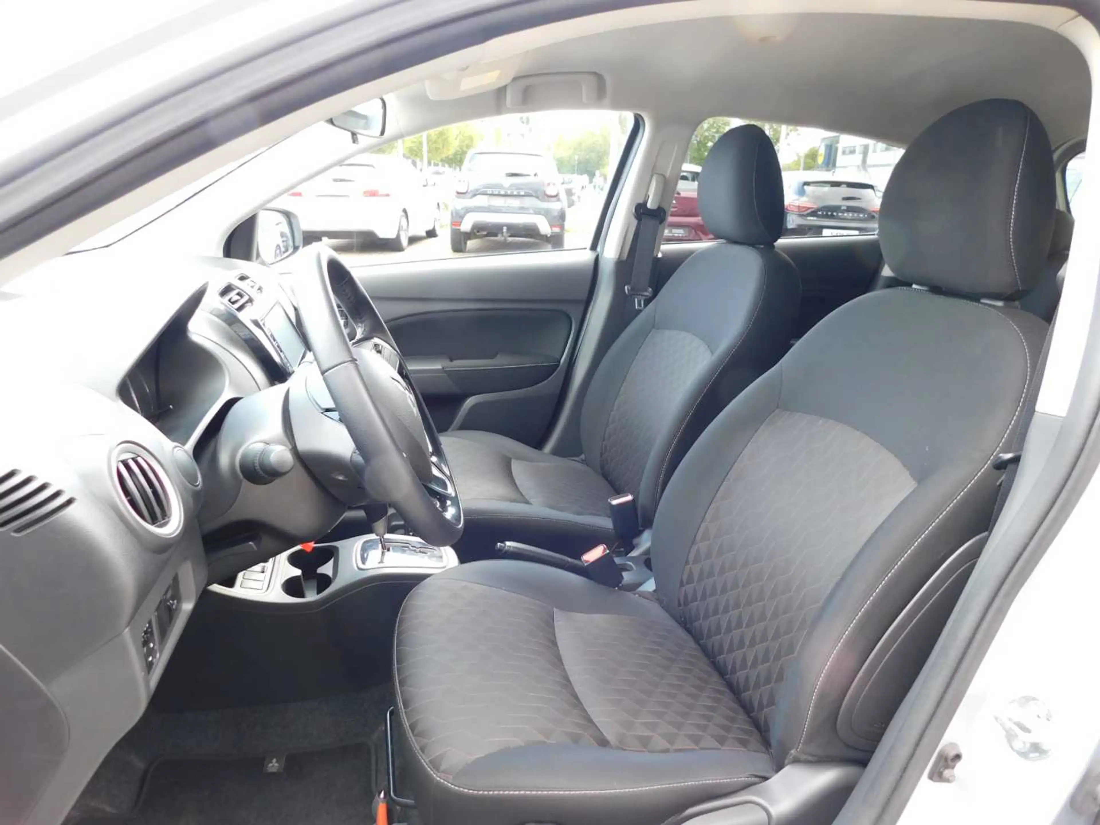 Mitsubishi Space Star Spirit+ 1.2 **AUTOMATIK** — photo 7