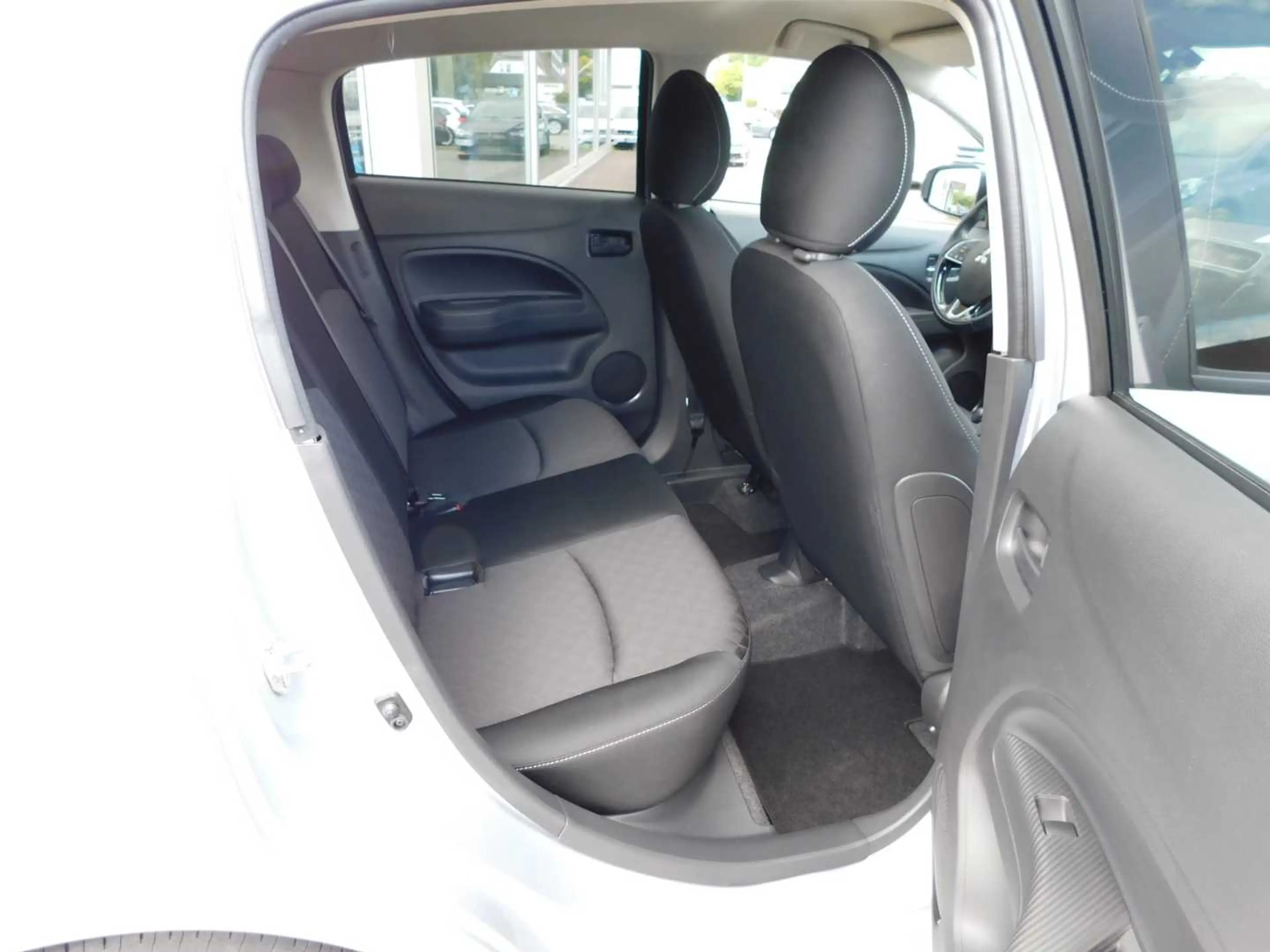 Mitsubishi Space Star Spirit+ 1.2 **AUTOMATIK** — photo 13