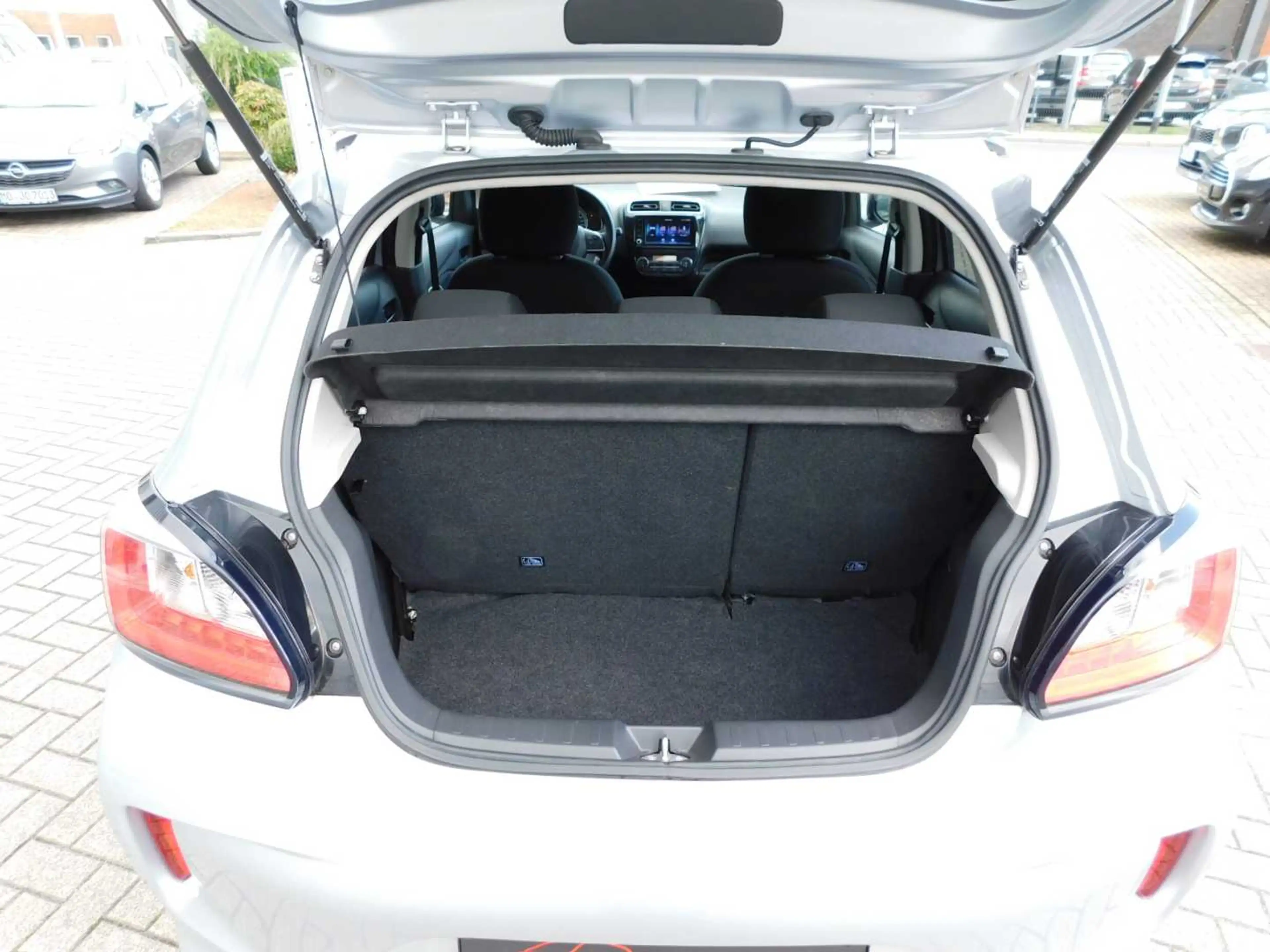 Mitsubishi Space Star Spirit+ 1.2 **AUTOMATIK** — photo 12