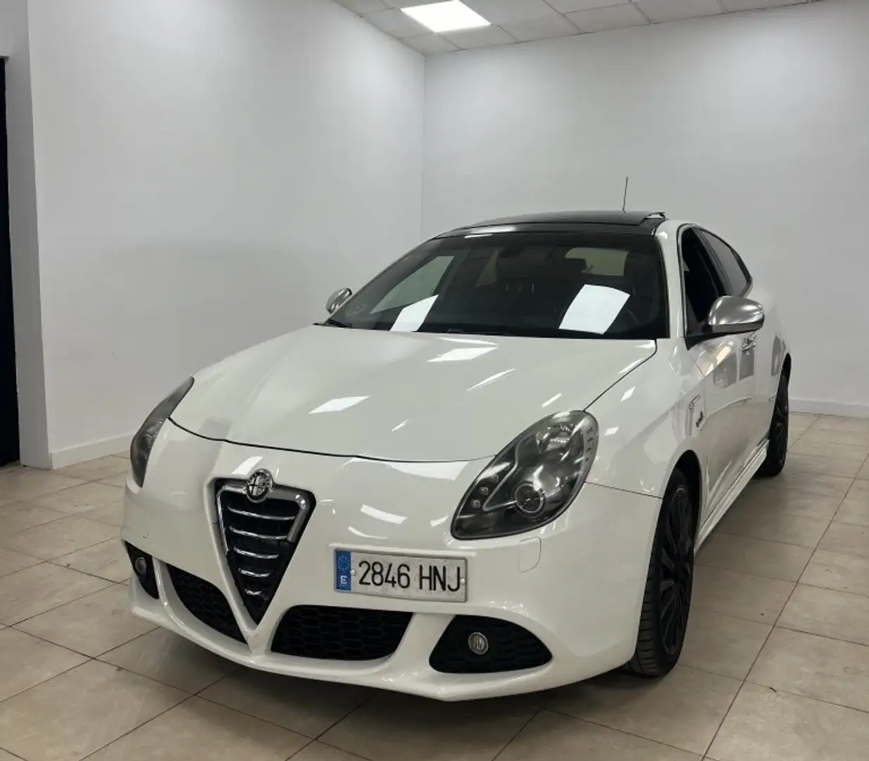 Alfa Romeo Giulietta 2.0JTDm Distinctive 140 Alb - 1