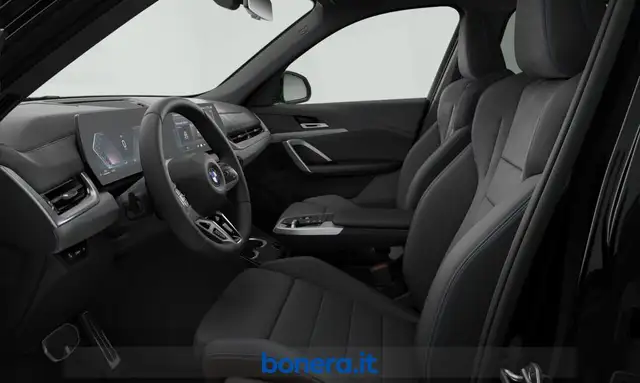 BMW X1 view 4