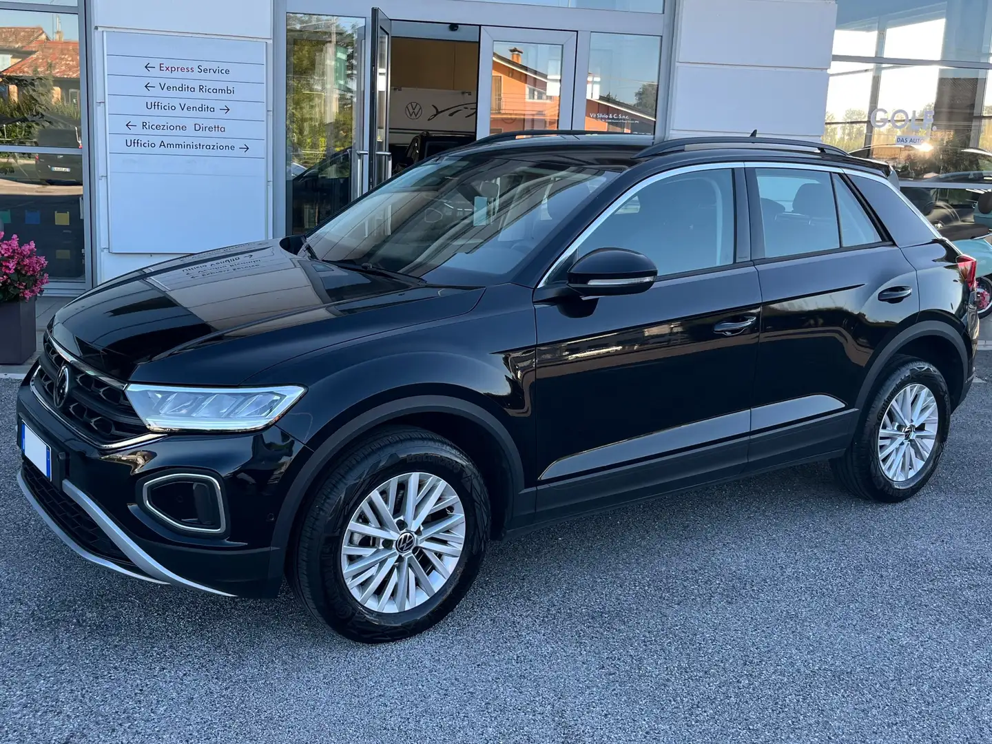 Volkswagen T-Roc T-Roc I 2022 1.0 tsi Life 110cv Nero - 1