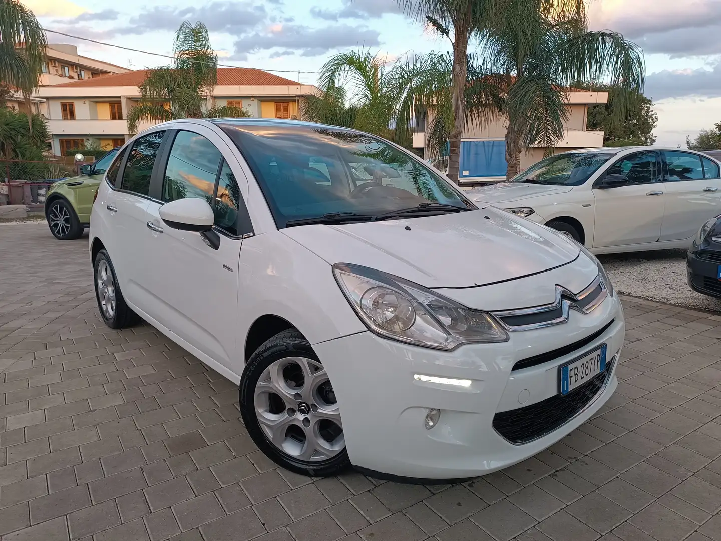 Citroen C3 C3 II 2009 1.6 bluehdi Exclusive 75cv Bianco - 2