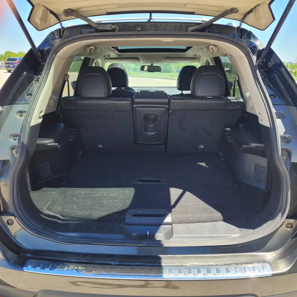 Nissan Rogue fotografie Nissan Rogue