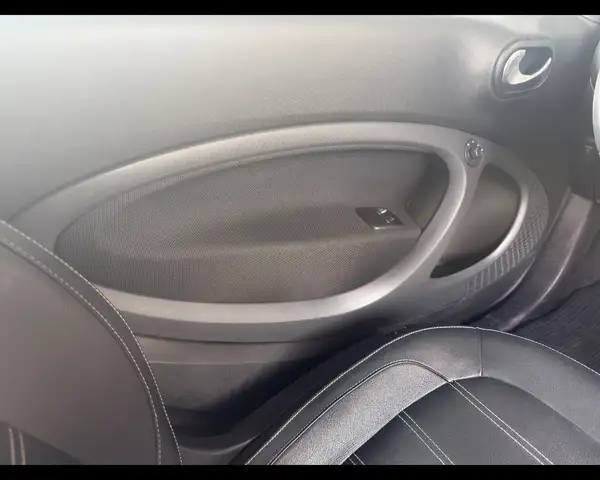 Smart Fortwo view 15