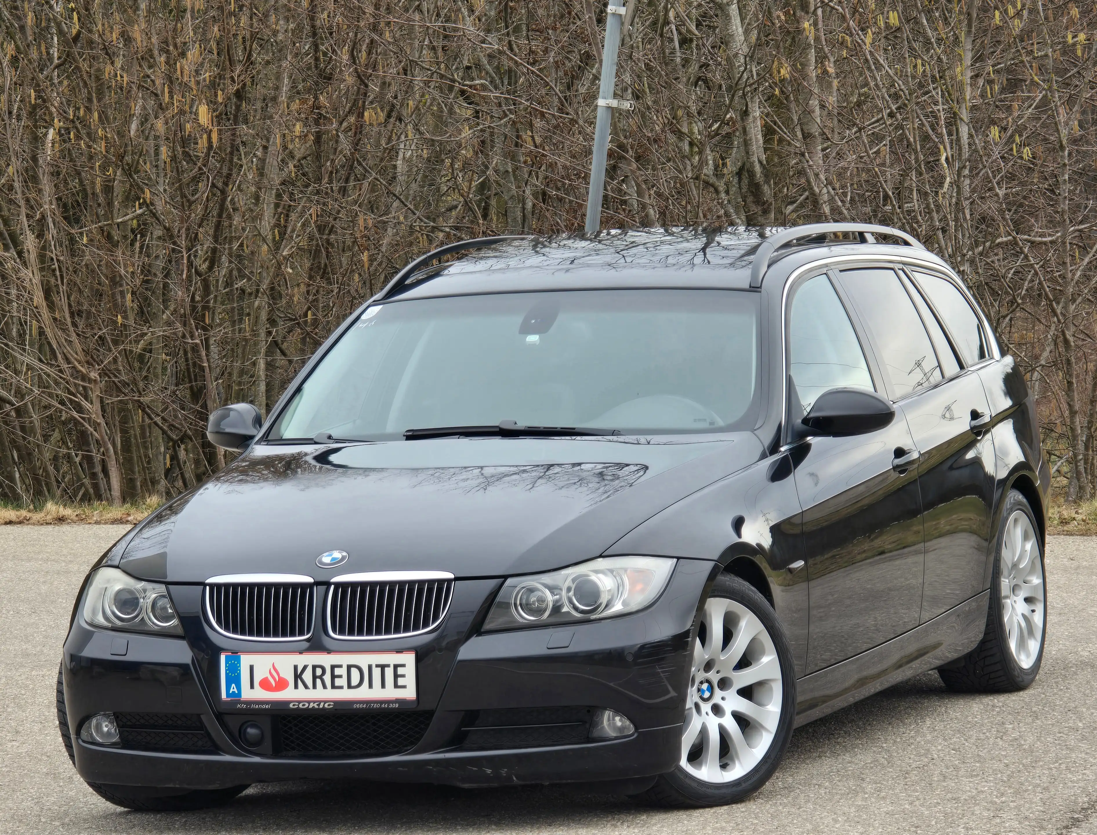 BMW 325 i xDrive Top* Kredit* Panoramadach* Automatik*