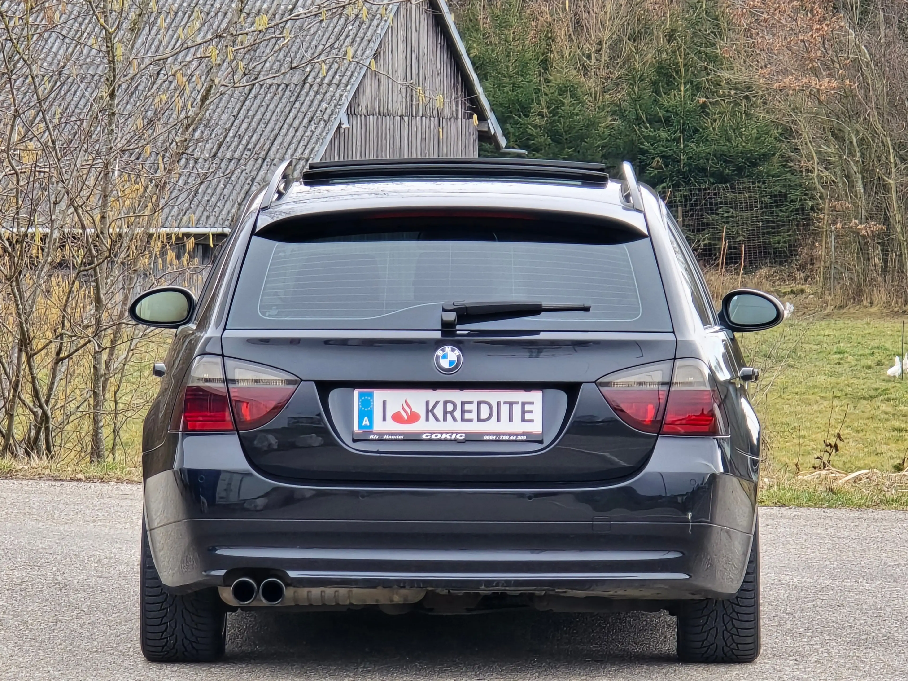 BMW 325 i xDrive Top* Kredit* Panoramadach* Automatik* — photo 6