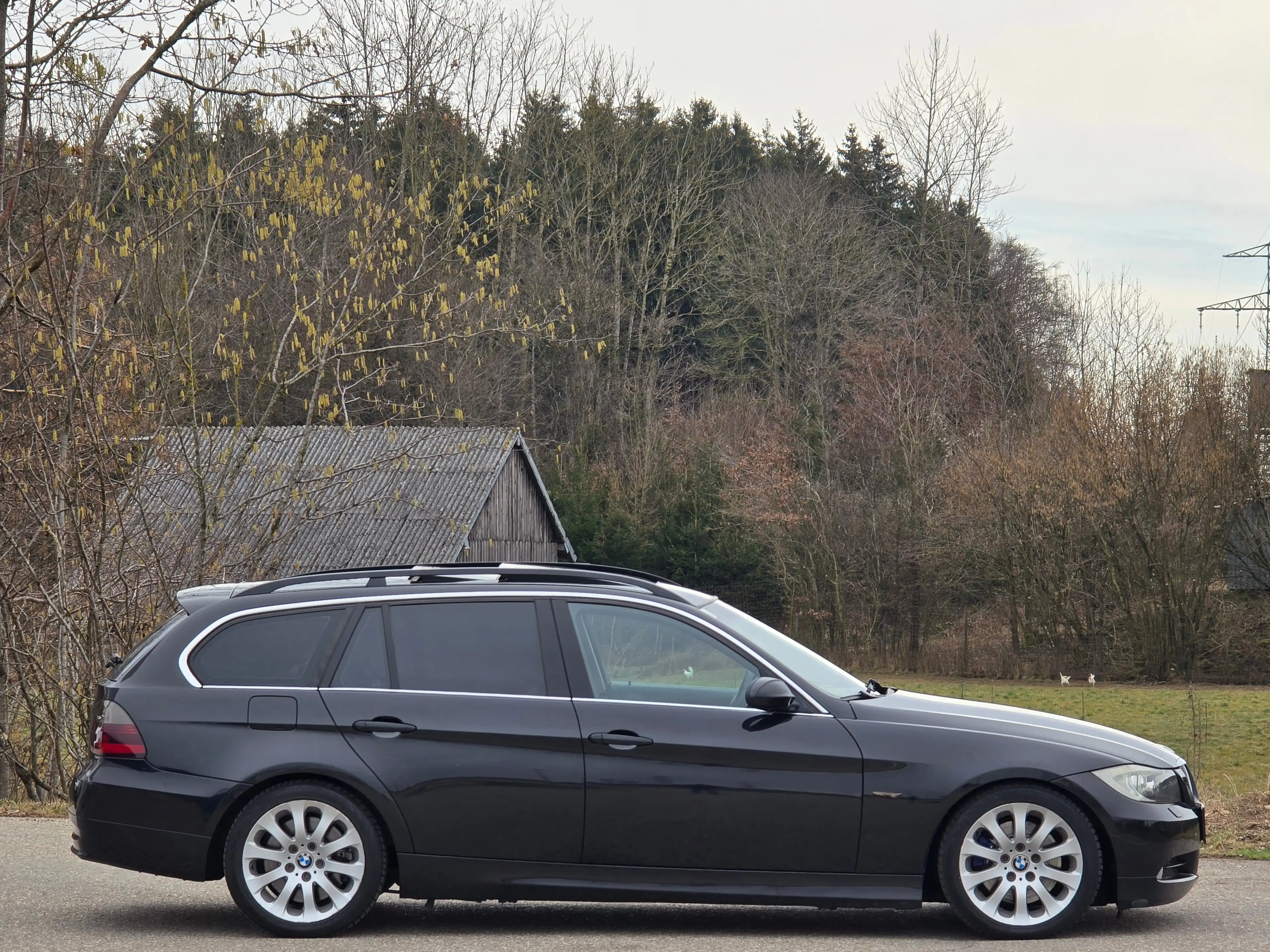BMW 325 i xDrive Top* Kredit* Panoramadach* Automatik* — photo 8