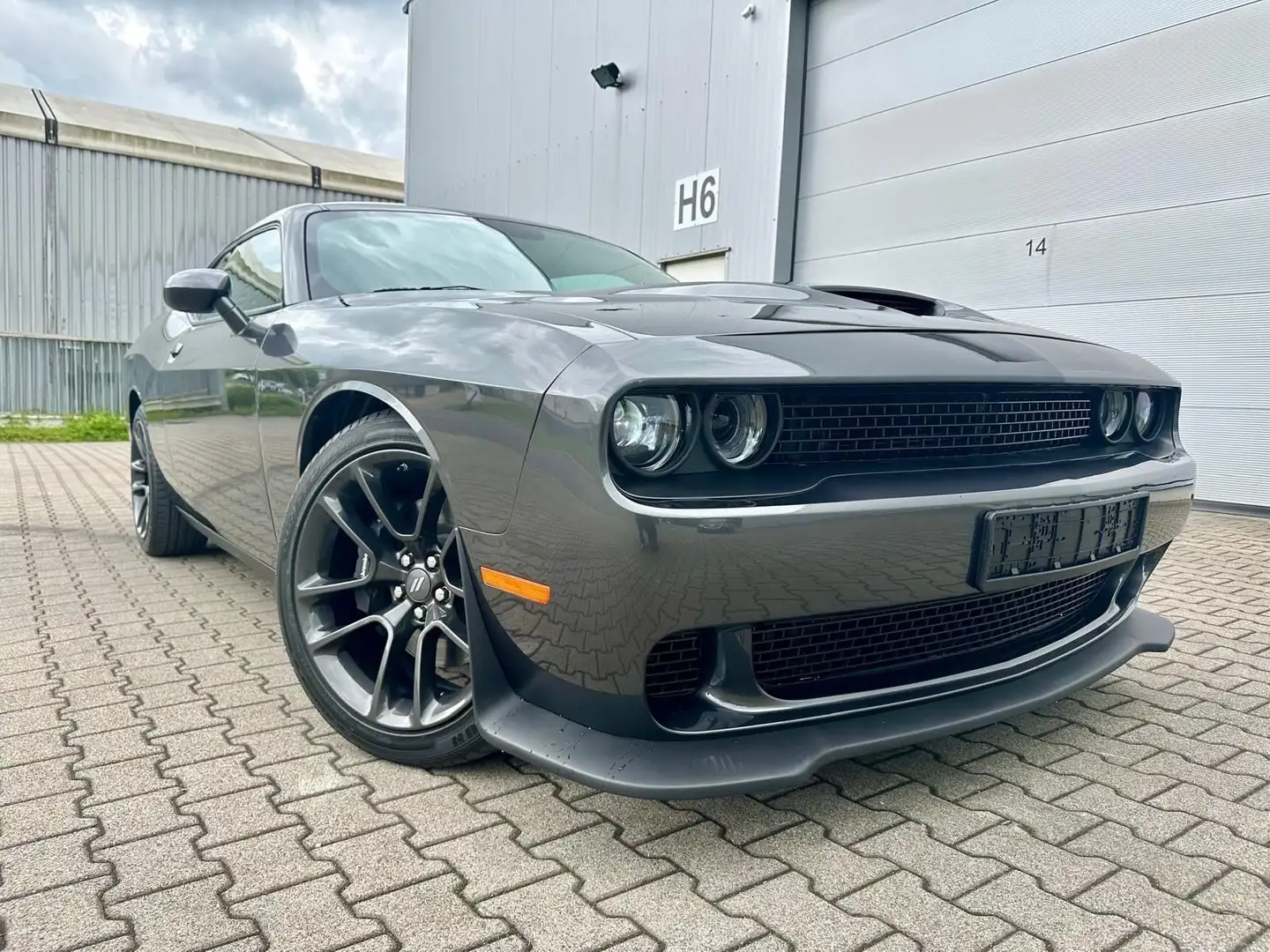 Dodge Challenger 6,4 SRT Automat Navi Leder Kamera LED Grey - 1