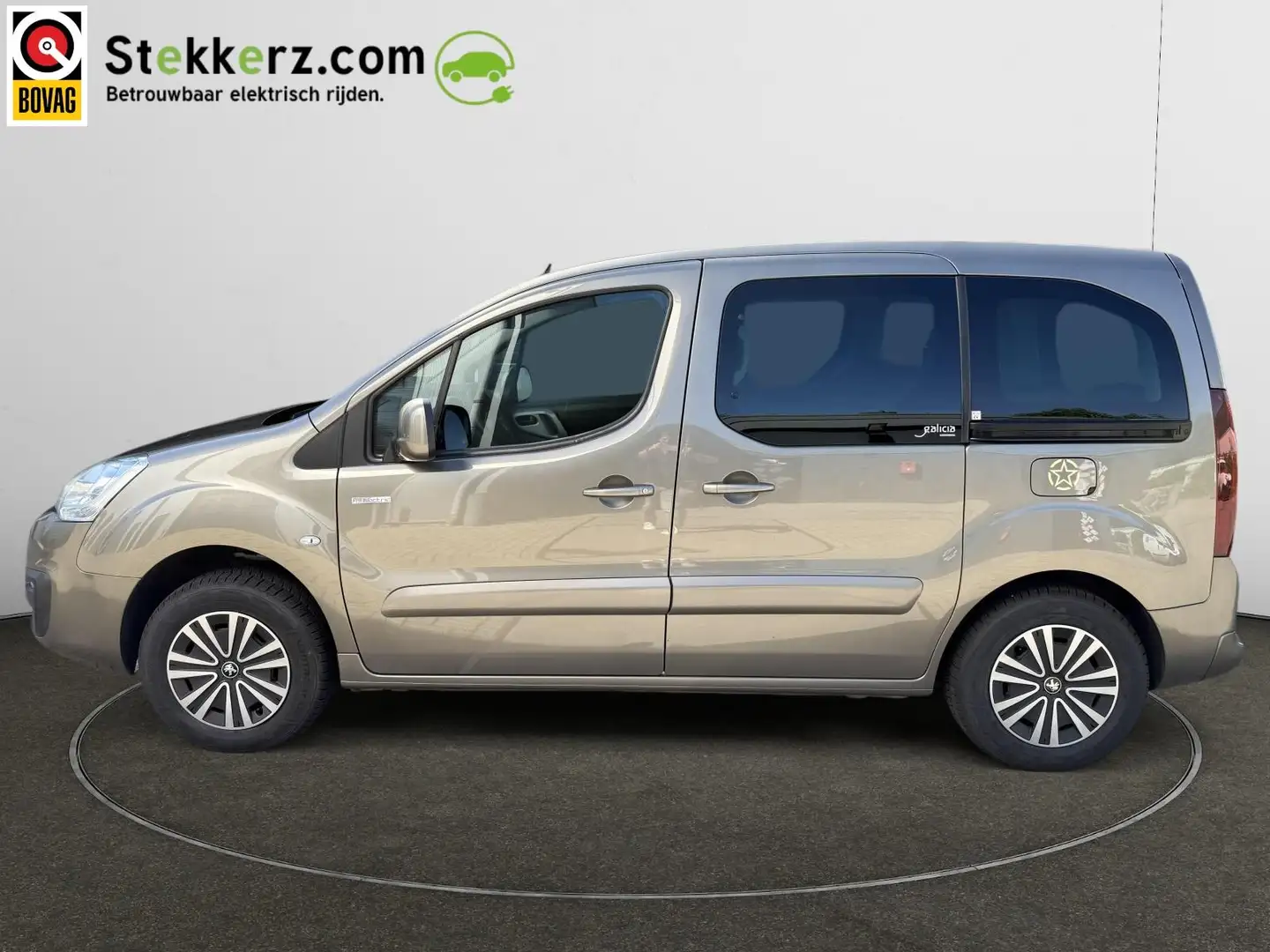 Peugeot Partner Tepee Electric Active Hnědá - 2