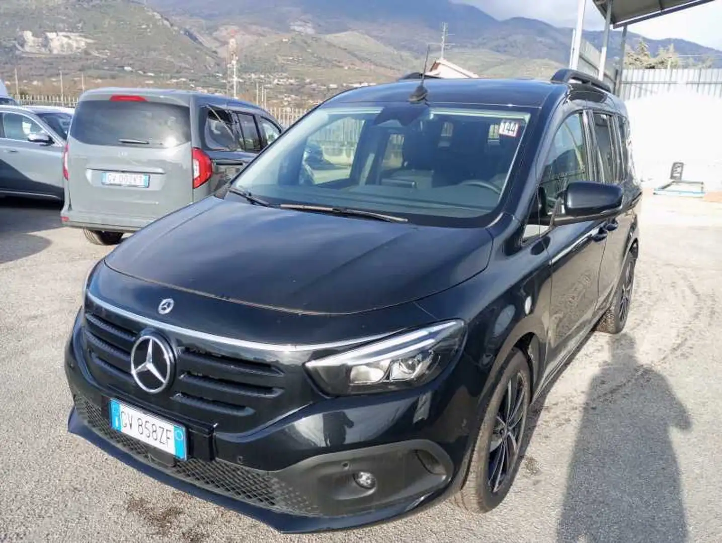 Mercedes-Benz EQT EQT Long 200 Noir - 1